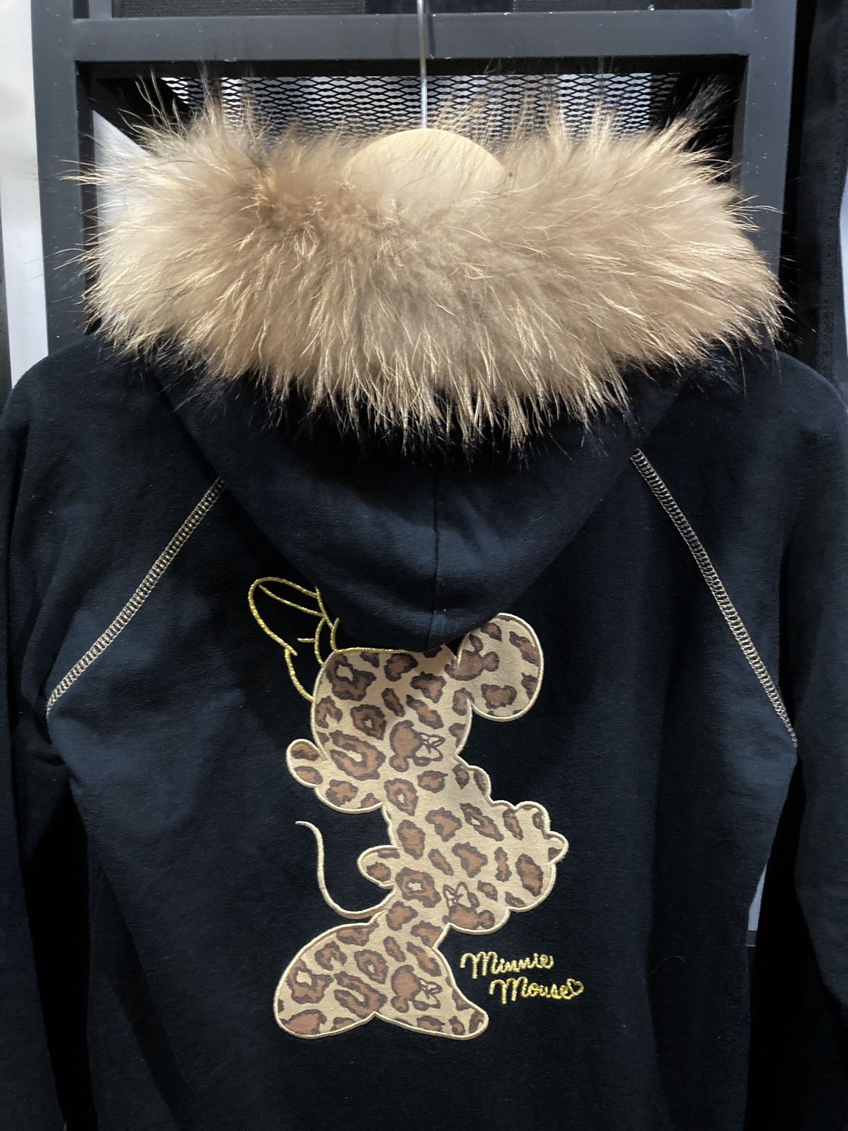 Vintage Disney 2000’s Mickey Minnies Leopard Fur Hoodie Japanese Size L / US 10 / IT 46 - 7 Thumbnail