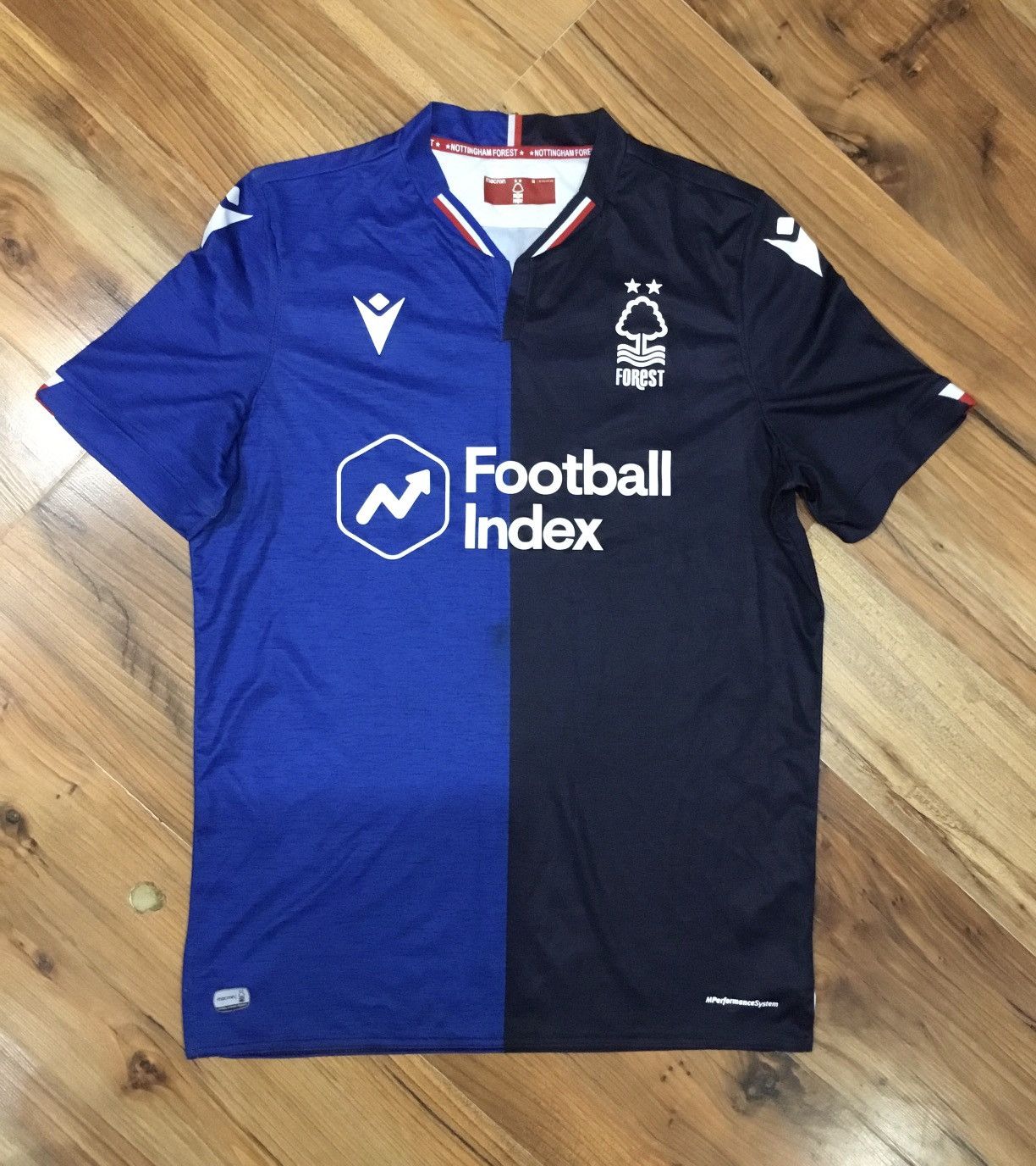 Other Macron Nottingham Forest Football Shirt Size M Mens Size US M / EU 48-50 / 2 - 1 Thumbnail