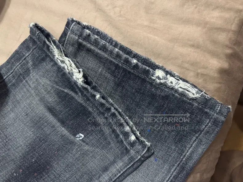 Neighborhood Neighborhood size M Splashed Cut King Size US 27 - 7 Thumbnail