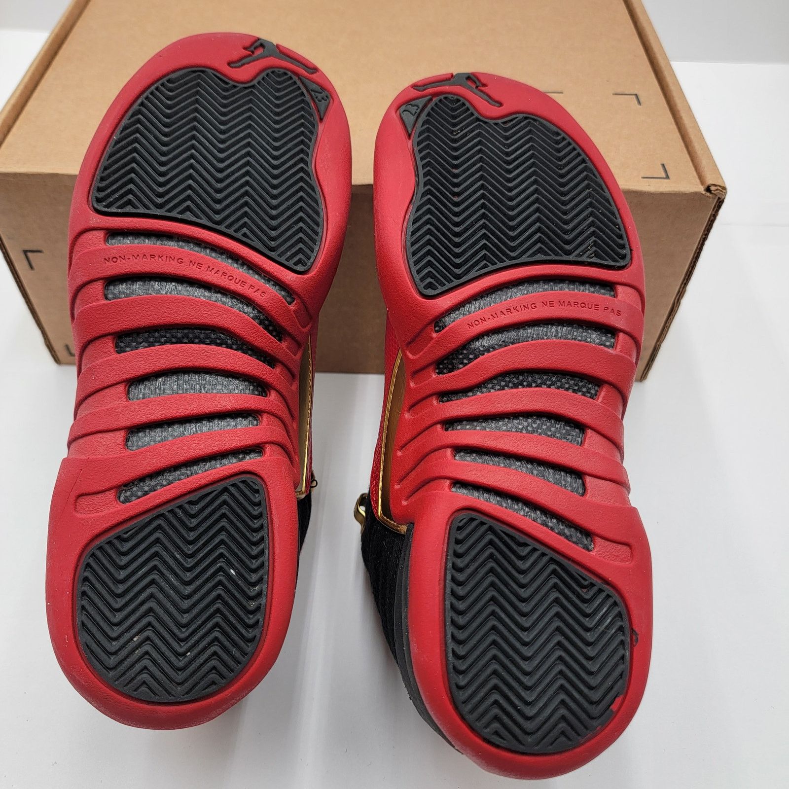 Nike Air Jordan 12 Low SE GS 'Super Bowl' Sz 6Y/7.5W DH9695-001 Size US 6 / IT 36 - 6 Thumbnail