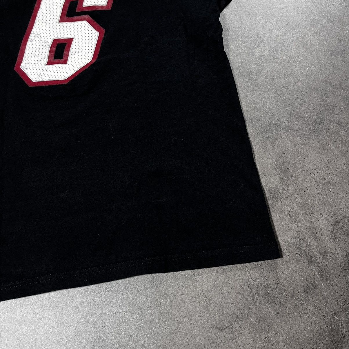 Adidas Vintage 2010s Adidas Miami Heat Lebron James Jersey NBA Tee Size US S / EU 44-46 / 1 - 13 Thumbnail