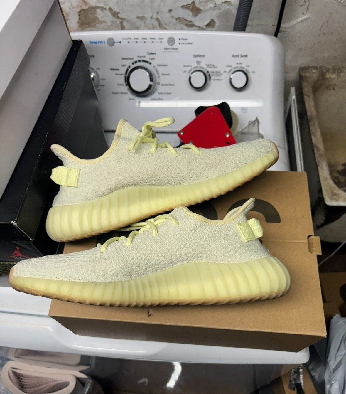 Yeezy adidas Yeezy Boost 350 V2 Butter CLEAN Size US 12 / EU 45 - 2 Thumbnail