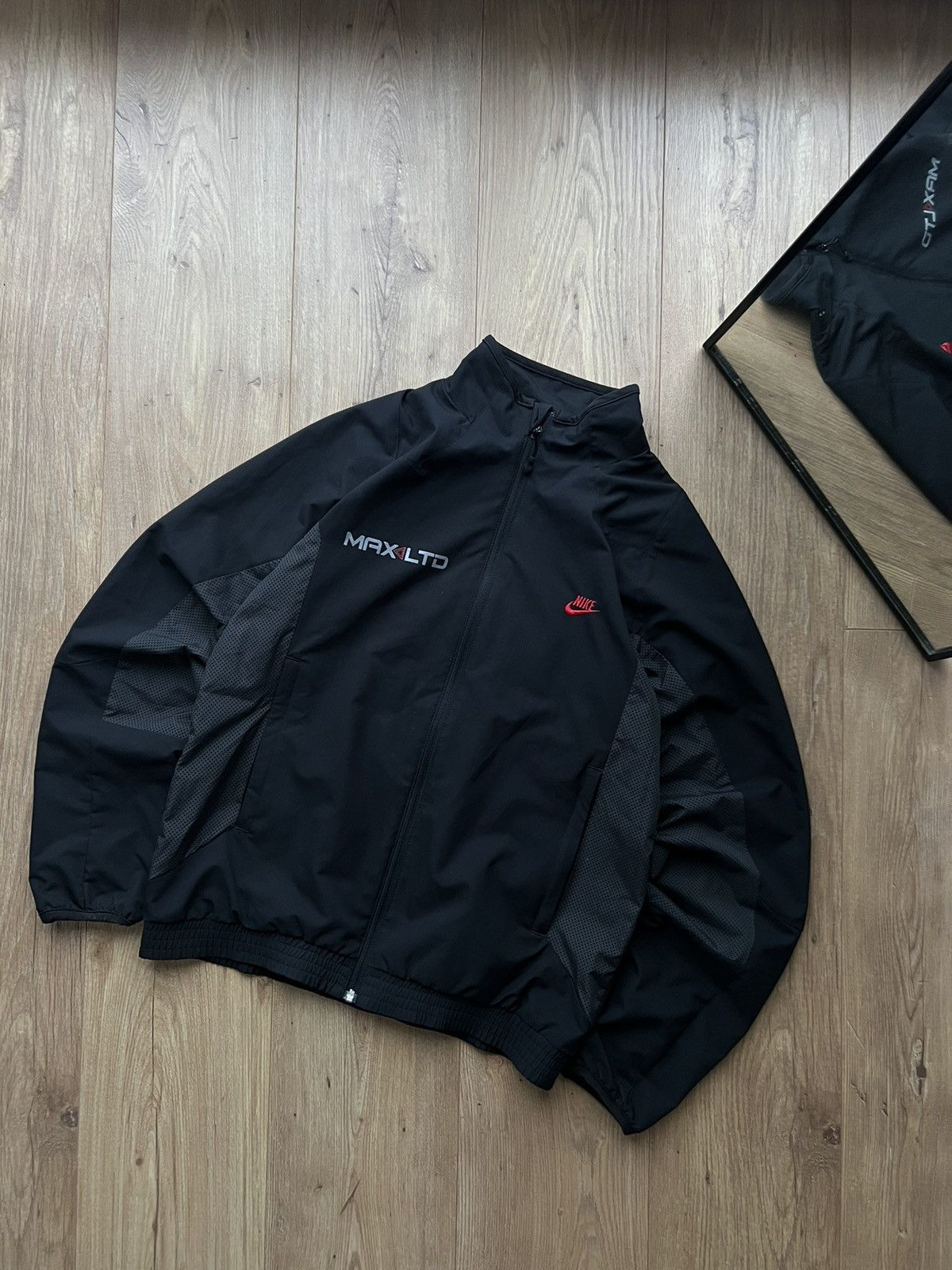 Nike 00’s NIKE AOR MAX LTD VINTAGE TRACK JACKET SWOOSH LOGO Y2K Size US XL / EU 56 / 4 - 1 Thumbnail