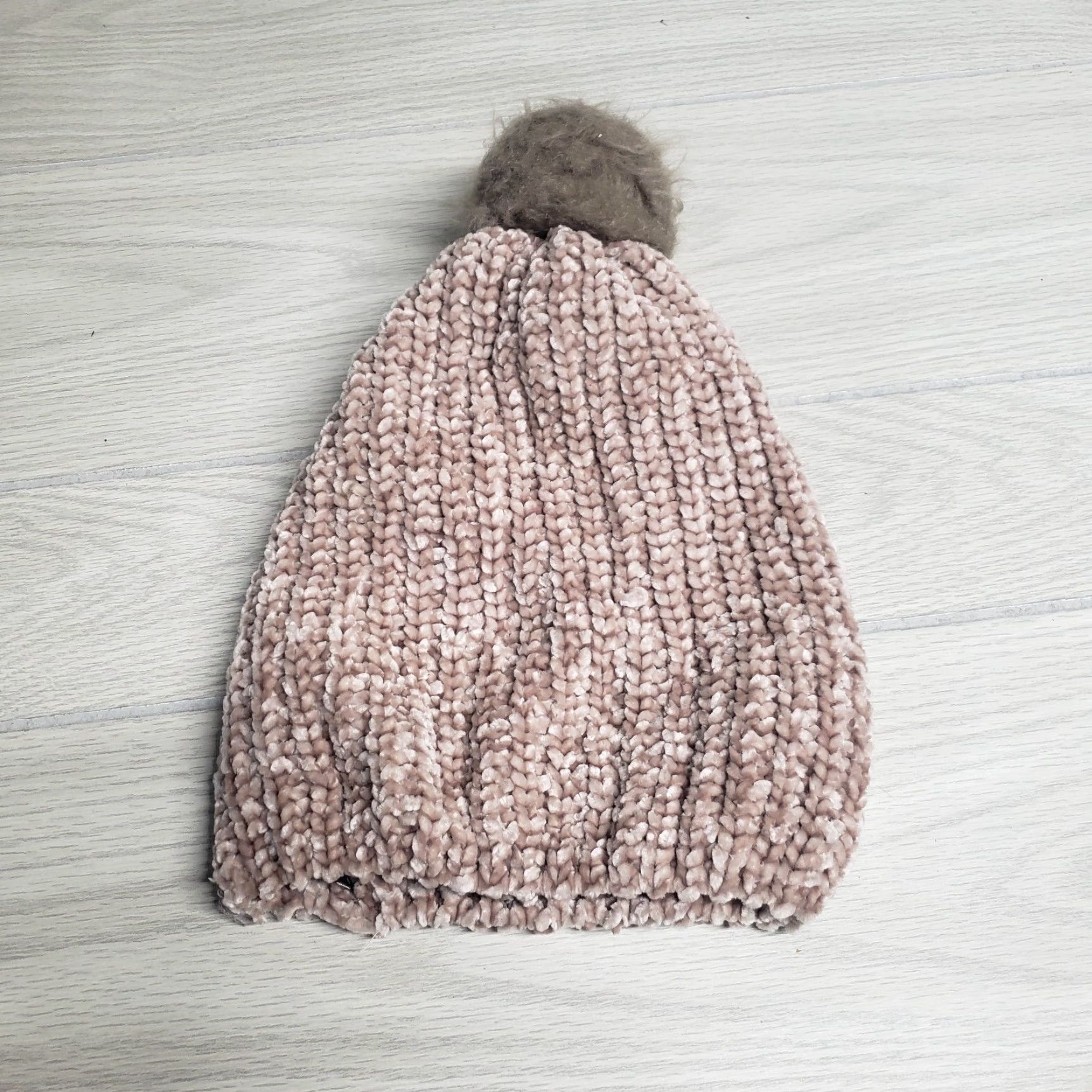 Vintage Muk Luks Hat Beanie Women's Brown Tan Beige Pom Slouchy Winter Cap Shirt Mens Girls Size ONE SIZE - 5 Thumbnail