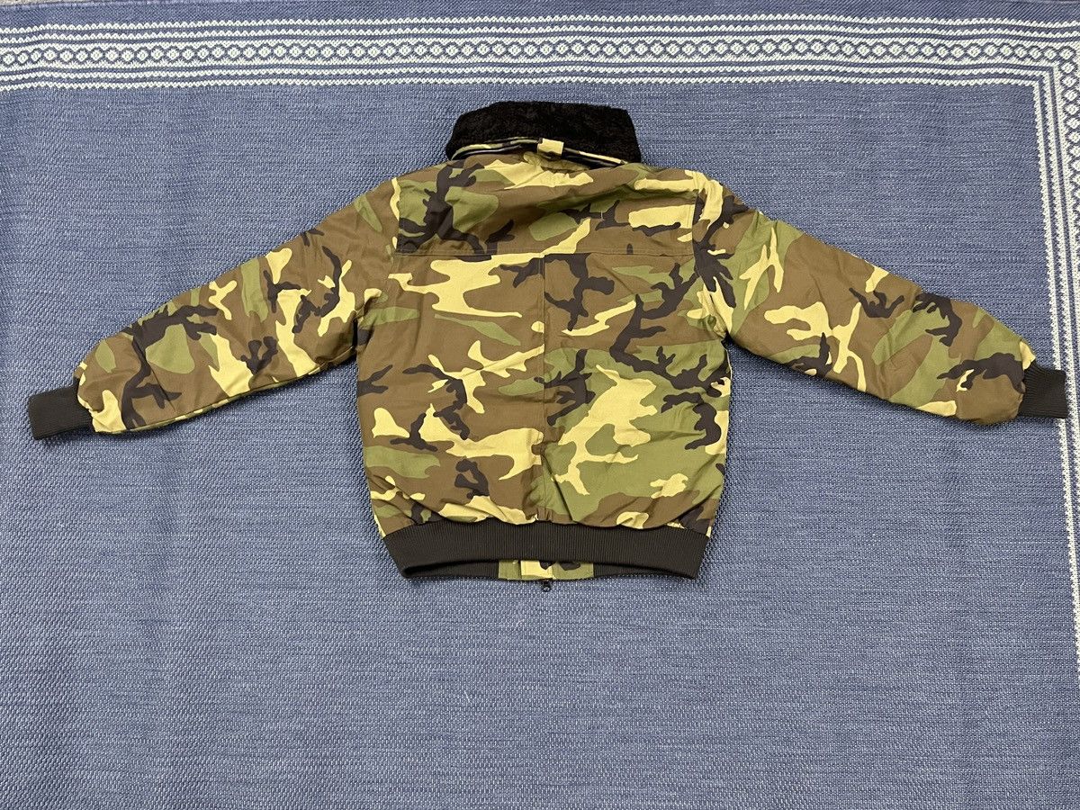 Canada Goose Canada Goose Bromely Bomber Jacket Size Large Size US L / EU 52-54 / 3 - 3 Thumbnail