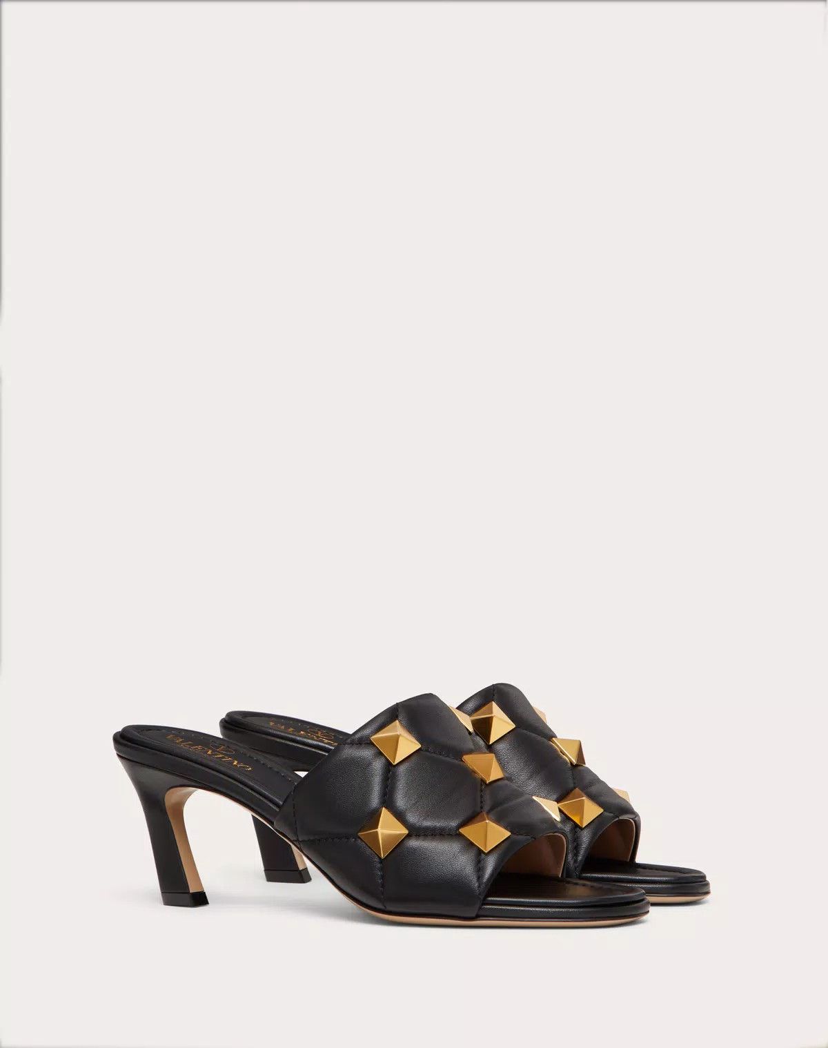 Valentino o1s1wg110625 Roman Stud Flat Slide Sandal in Black Size US 8 / IT 38 - 2 Thumbnail