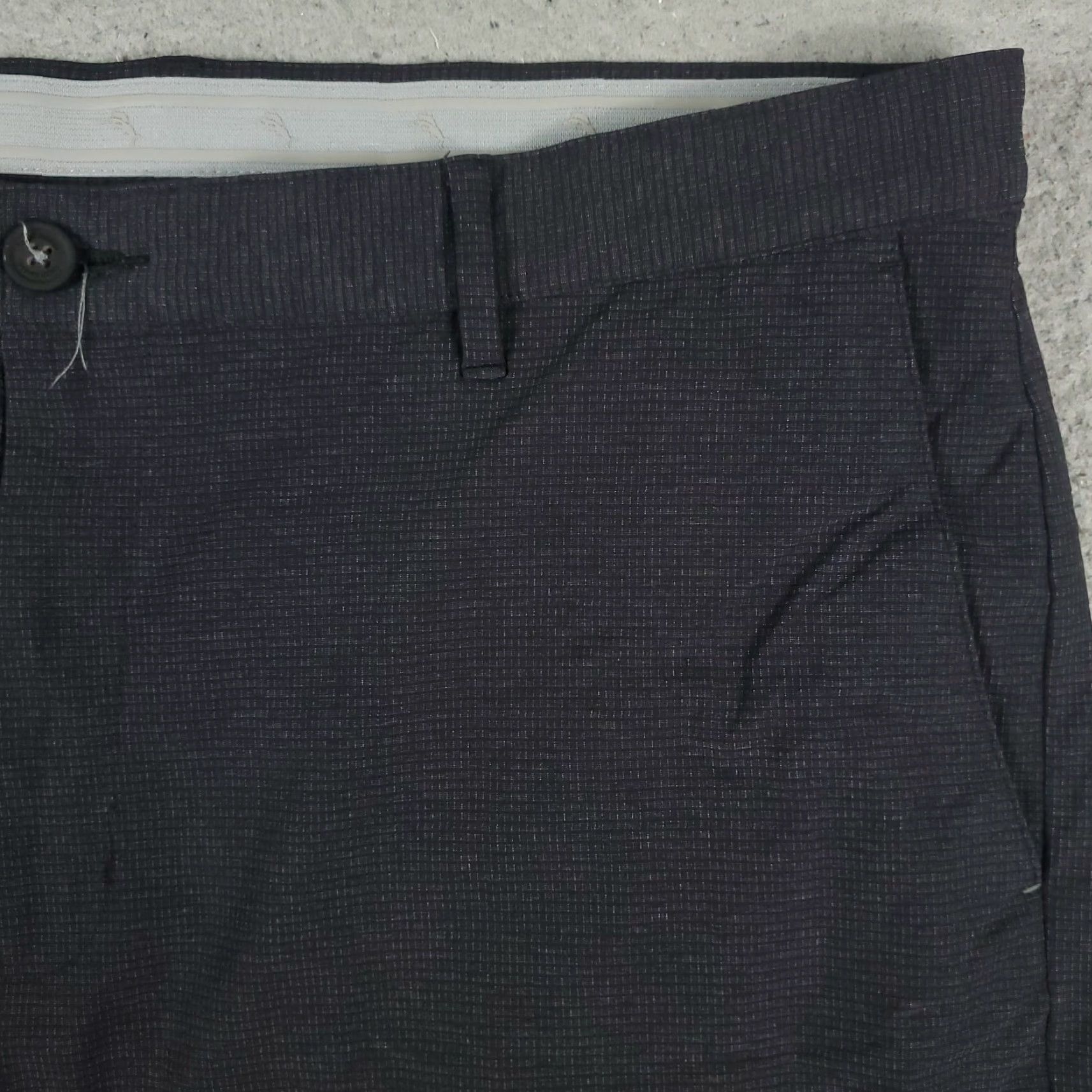 Tommy Bahama VINTAGE Tommy Bahama Shorts Mens Size 40 Chino Flat Front Casual Cotton Nylon Gray Size US 40 / EU 56 - 3 Thumbnail