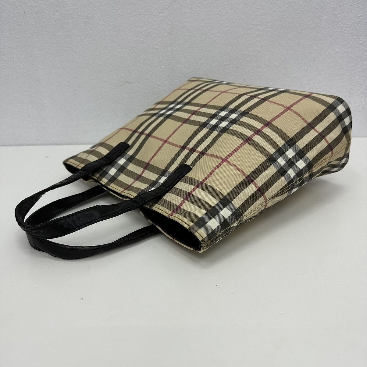 Burberry ‼️YES‼️ AUTHENTIC BURBERRY LONDON NOVA CHECK HAND TOTE BAG Size ONE SIZE - 2 Thumbnail