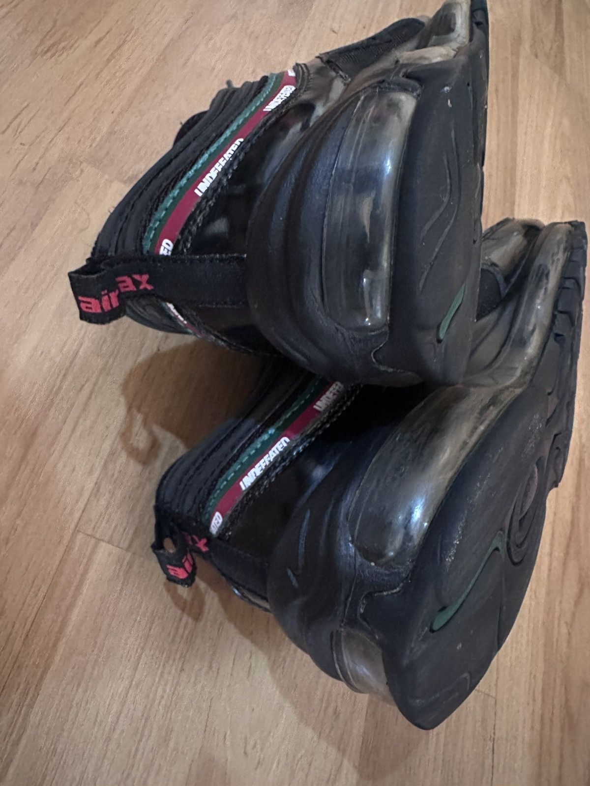Nike × Undefeated Nike Air Max 97 x Undefeated OG Black Red Green Size US 9 / EU 42 - 4 Thumbnail