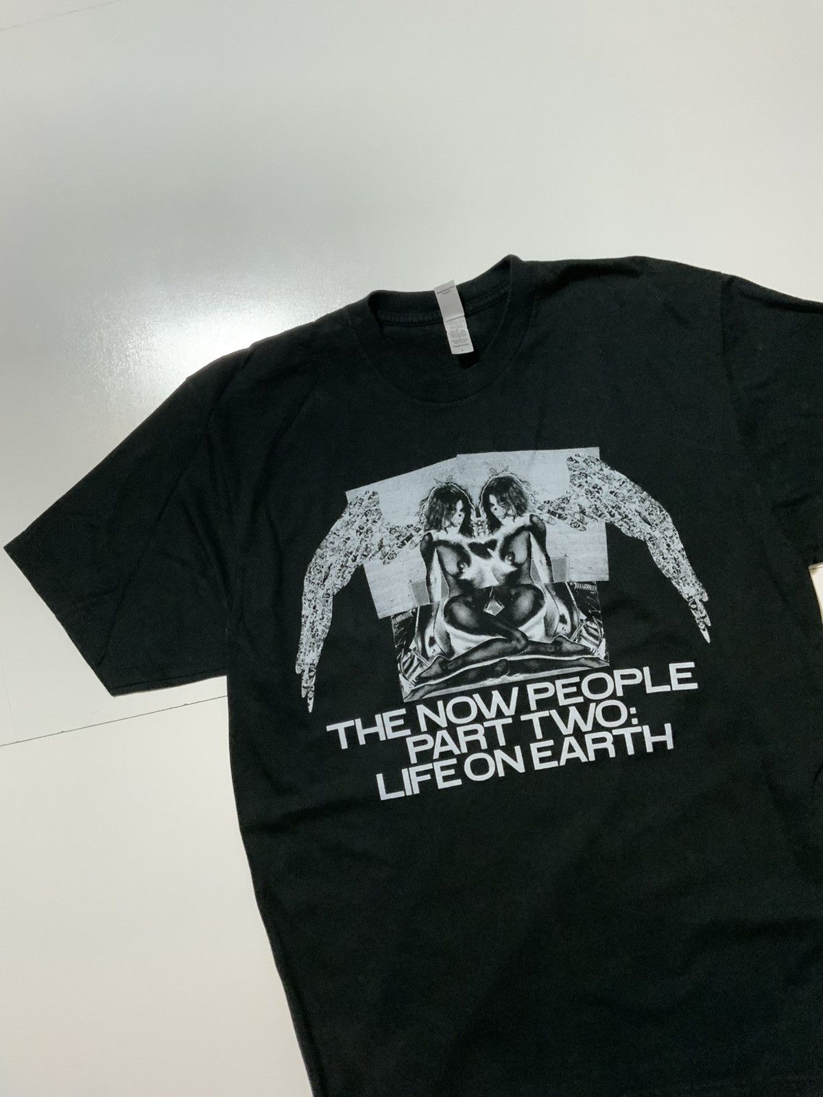 American Apparel Matthew Marks Gallery Art Now People Life On Earth T-Shirt Size US L / EU 52-54 / 3 - 3 Thumbnail