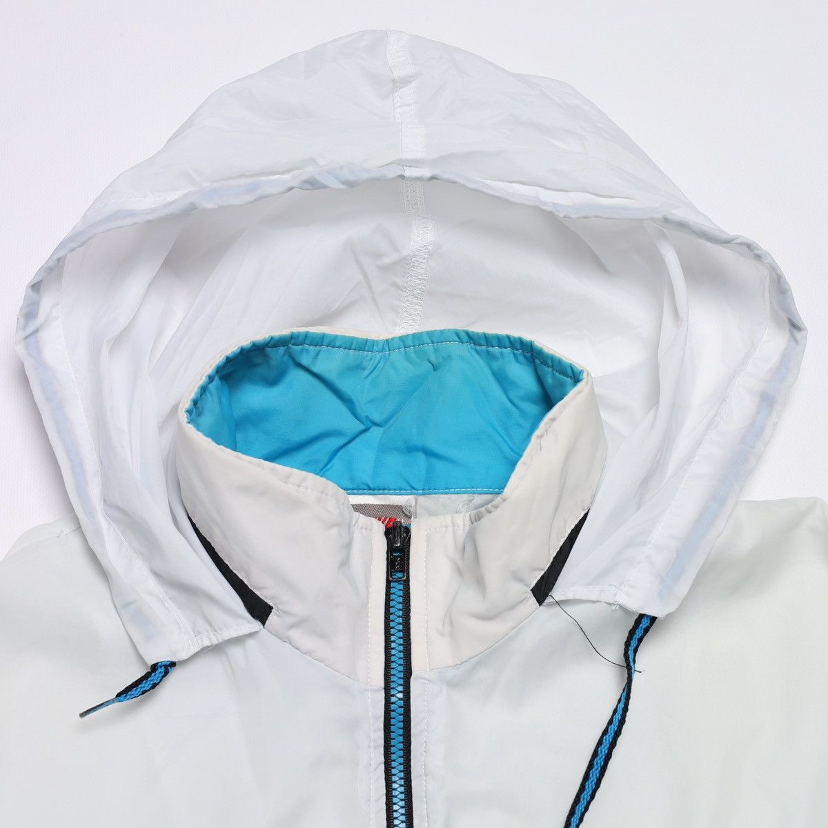 Nike Vintage Nike Windbreaker Light Jacket White Blue Green Size US XL / EU 56 / 4 - 6 Thumbnail
