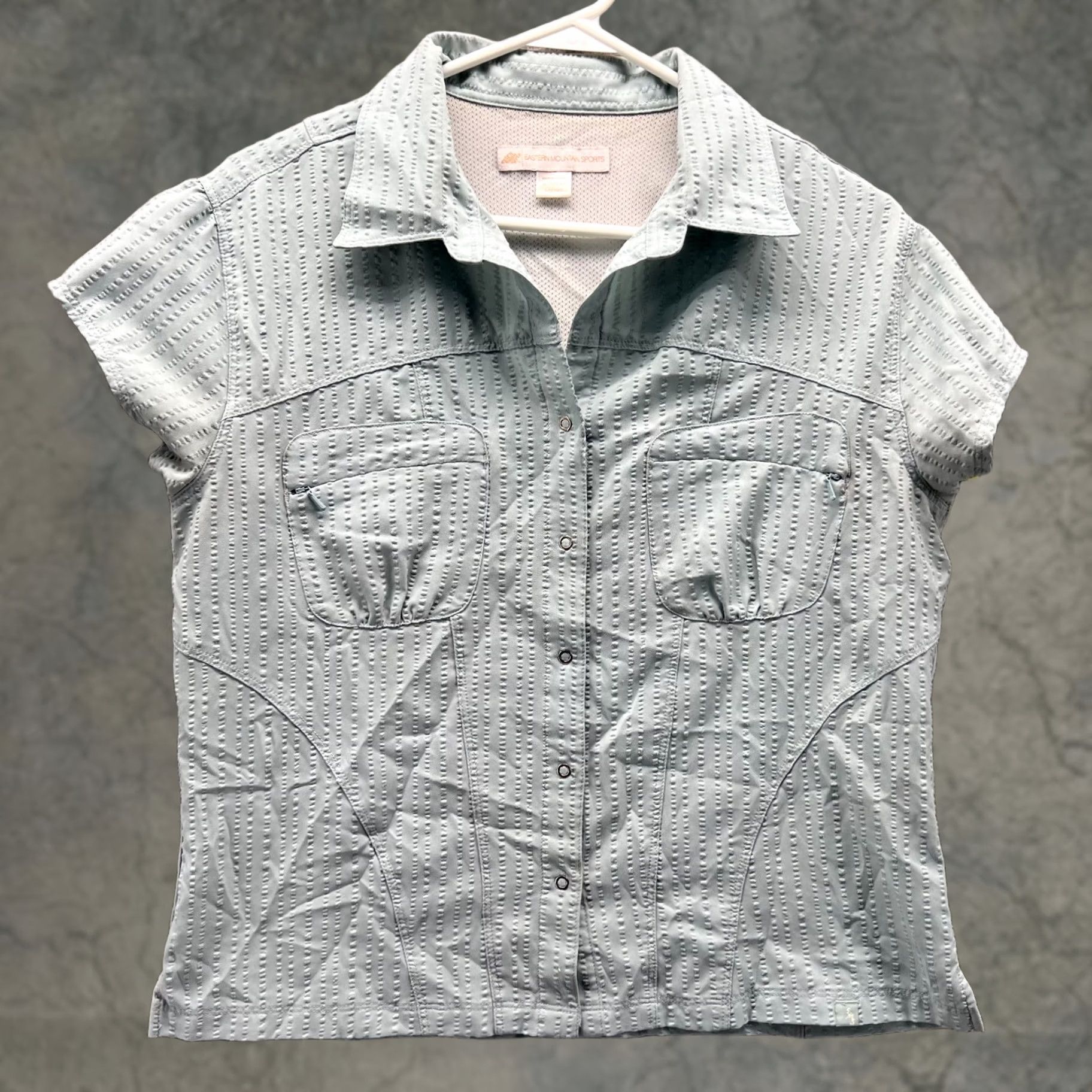 Eastern Mountain Sports EASTERN MOUNTAIN SPORTS Shirt Women Large Blue Outdoors Snap Short Sleeve Shirt Size L / US 10 / IT 46 - 1 Thumbnail