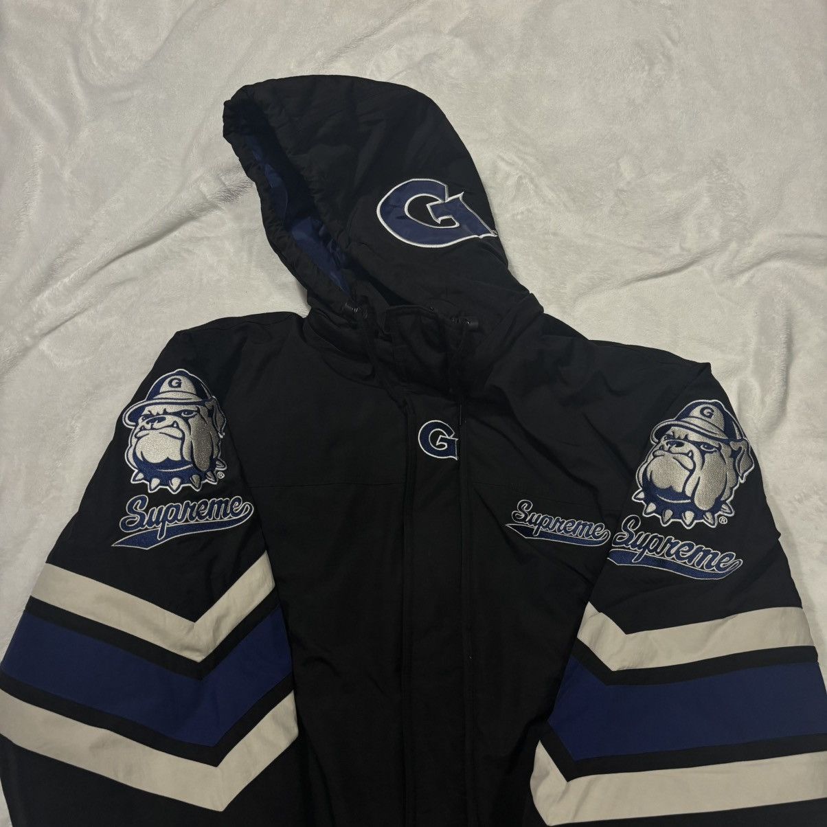 Supreme Supreme Mitchell & Ness NCAA Stadium Jacket Black Large FW24 Size US L / EU 52-54 / 3 - 10 Thumbnail