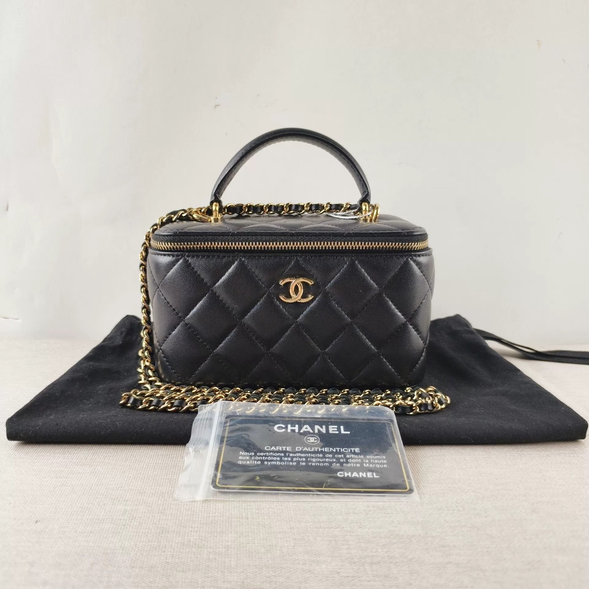 Chanel Pre-loved Bag Very good condition Size ONE SIZE - 1 Thumbnail