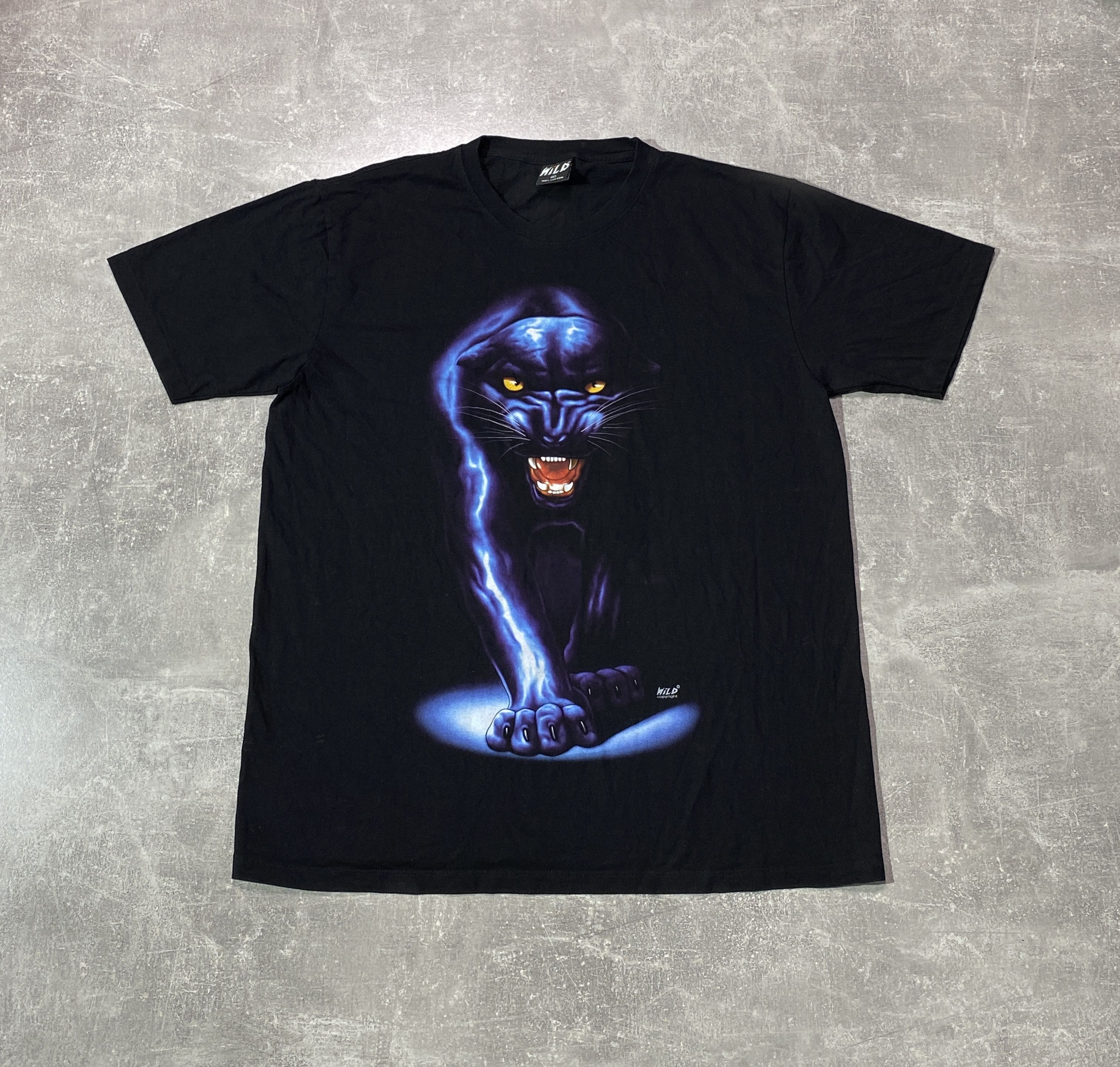 Vintage Vintage 90s WILD Dark Lightning Panther T-shirt Size US XL / EU 56 / 4 - 1 Thumbnail