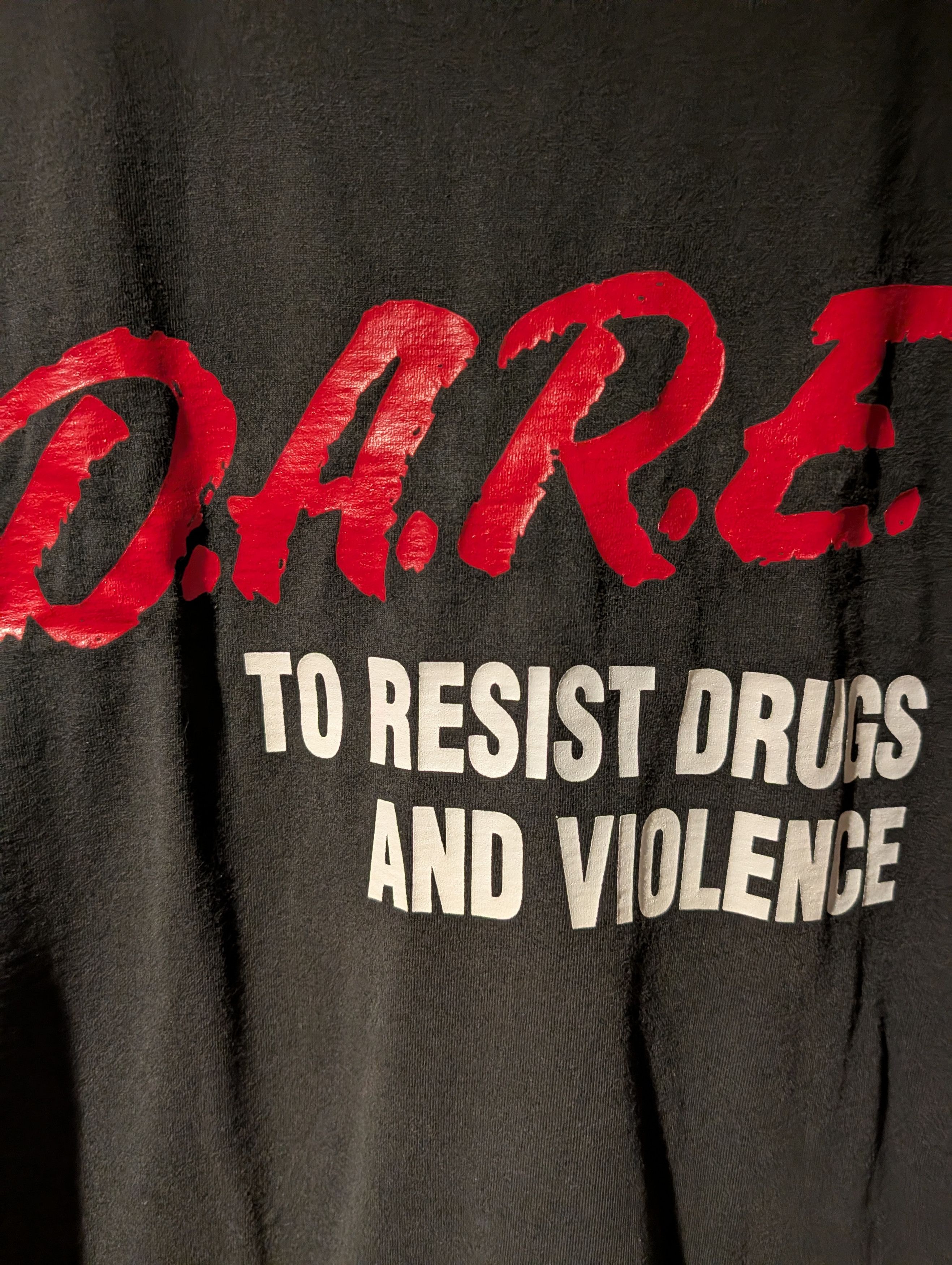 D.A.R.E Vintage 90s DARE To Resist Drugs and Violence T-Shirt Large Size US L / EU 52-54 / 3 - 2 Thumbnail