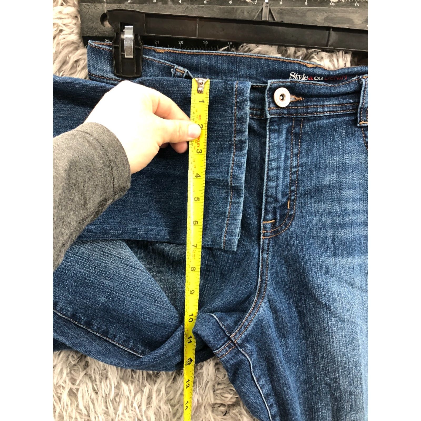 Vintage Style & Co Slim Leg Jeans Size 10 Womens Medium Wash Blue Jeans Slim Straight 5-Pocket Den​im - Style&Co. Size 32" / US 10 / IT 46 - 4 Thumbnail