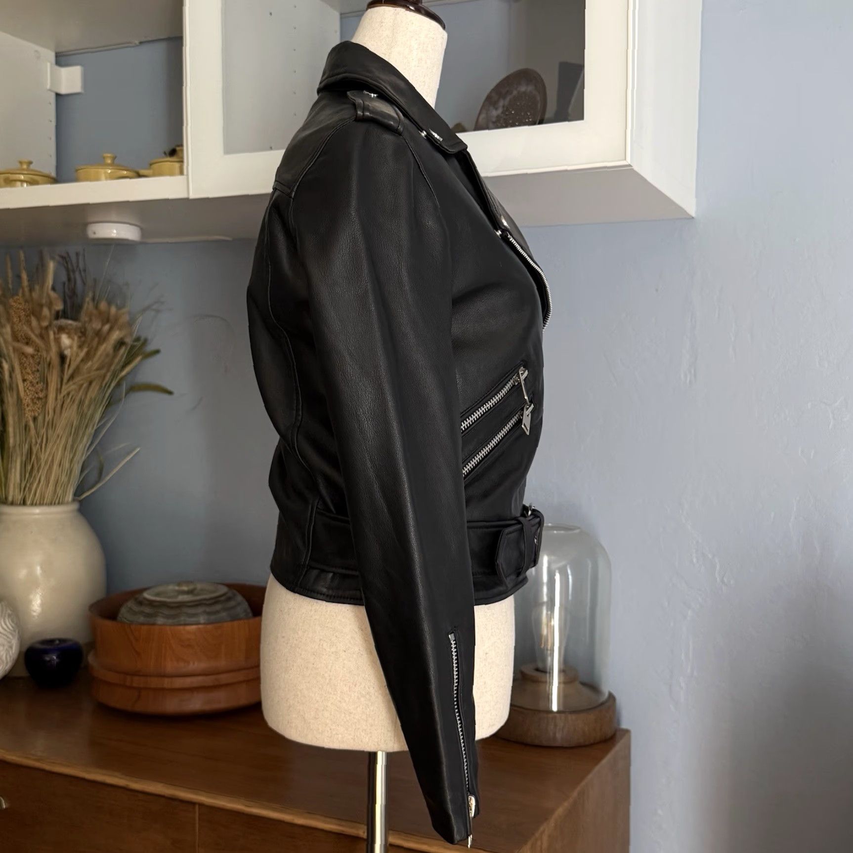 Vintage Walter Baker Leather Moto Jacket Womens XS Black Biker Zip Buckle Size XS / US 0-2 / IT 36-38 - 3 Thumbnail