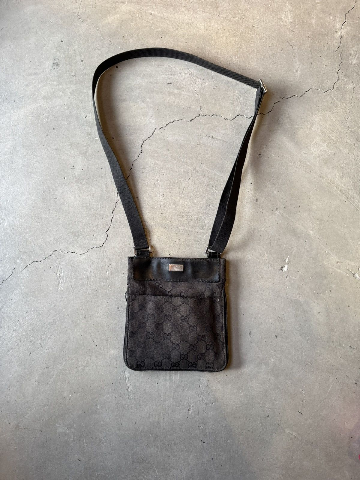 Gucci GUCCI Authentic Vintage Monogram Jacquard Crossbody Bag Size ONE SIZE - 2 Thumbnail