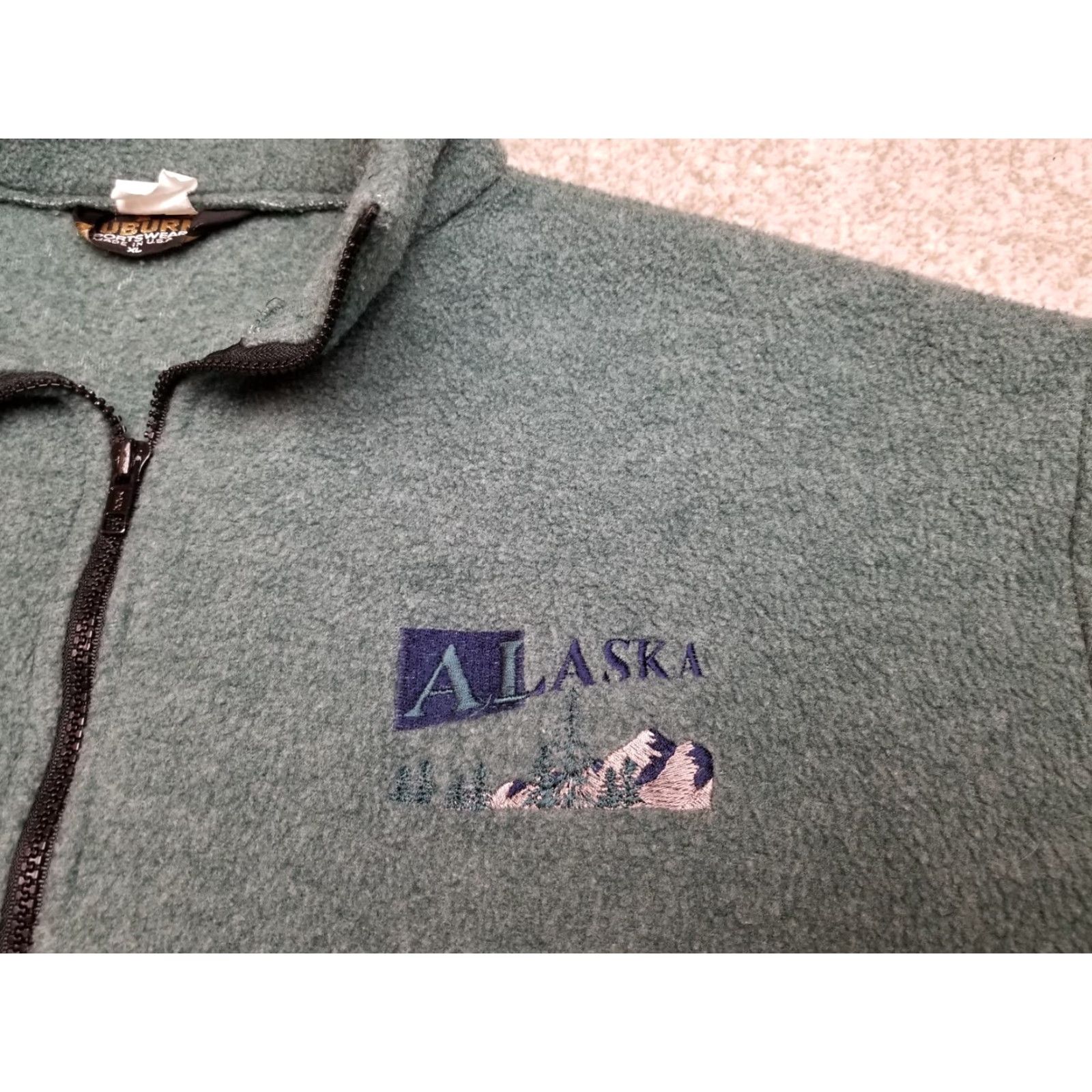 Vintage VINTAGE Auburn Sportswear Fleece Jacket Mens XL Gray Alaska 100% Polyester USA Size US XL / EU 56 / 4 - 3 Thumbnail