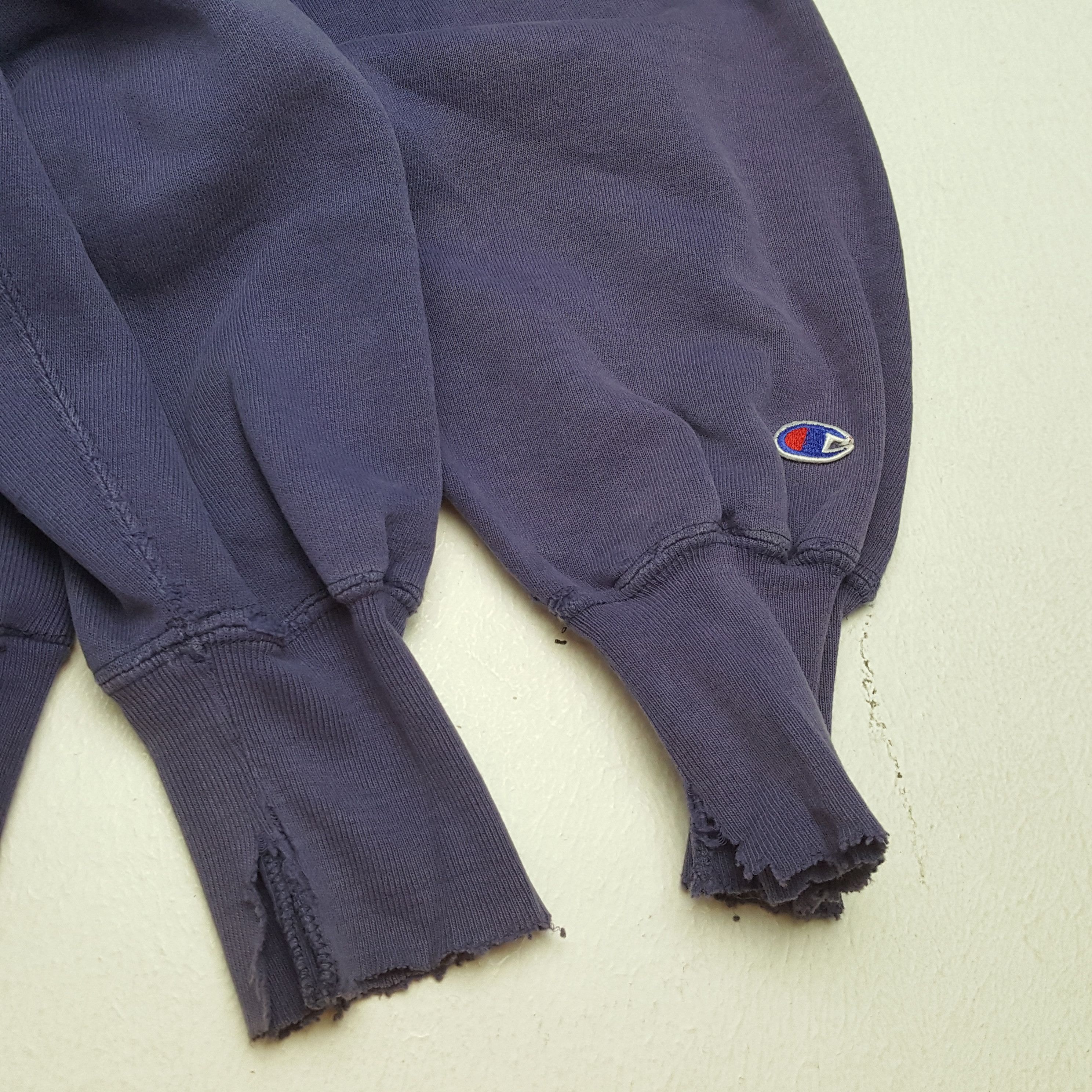 Champion × Vintage CHAMPION Streetwear Small Logo Design Sweatshirt Size US L / EU 52-54 / 3 - 6 Thumbnail