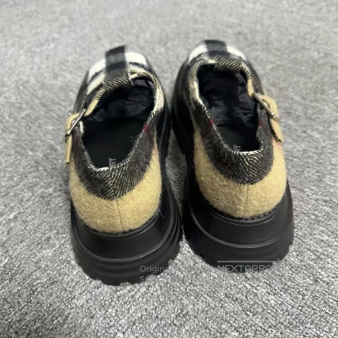 Burberry Burberry Black exclusive logo pattern stand collar long-sl Size US 7.5 / IT 37.5 - 3 Thumbnail