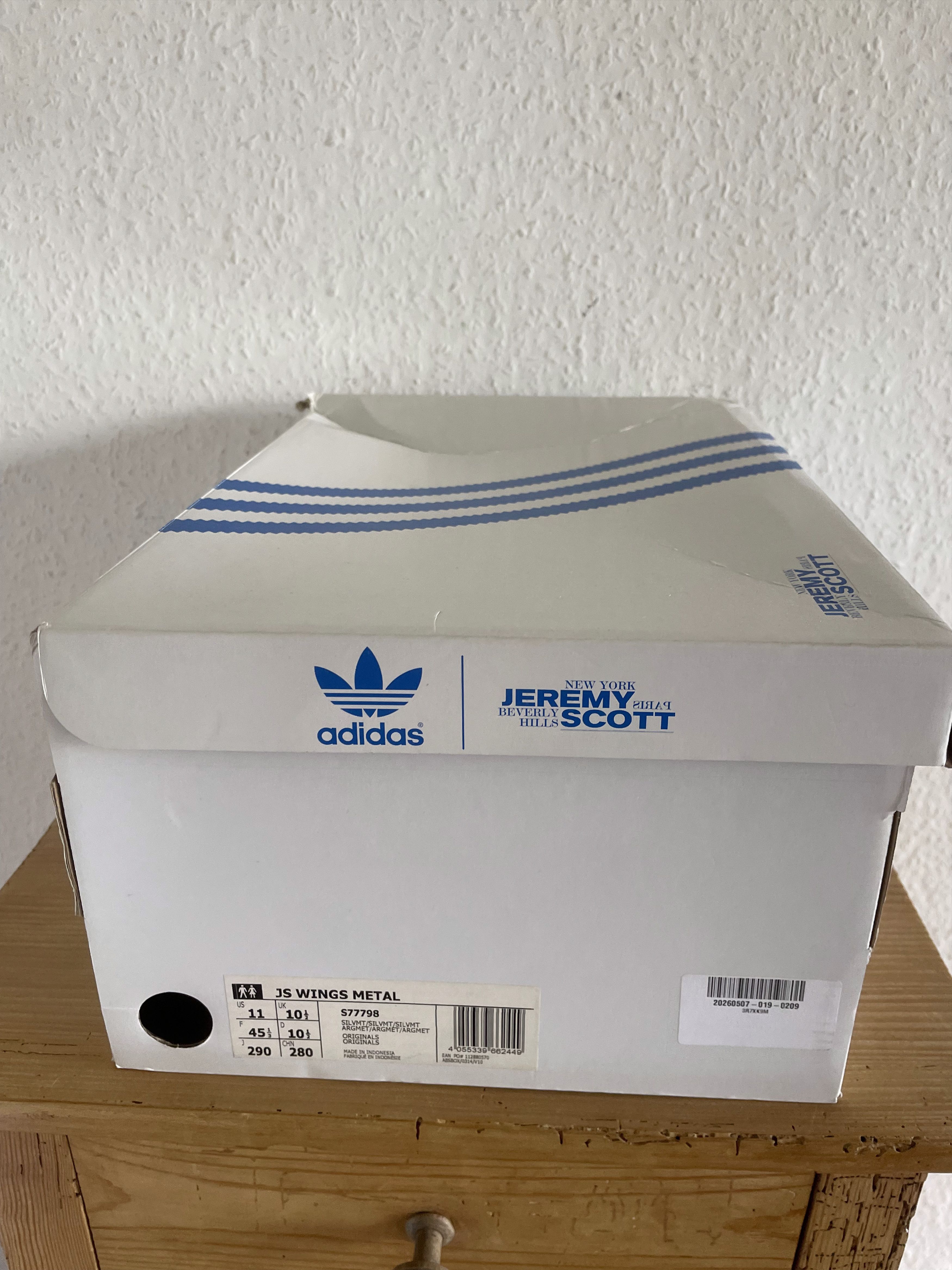 Adidas × Jeremy Scott Wings 1.0 Silver Metallic Size US 11 / EU 44 - 19 Thumbnail