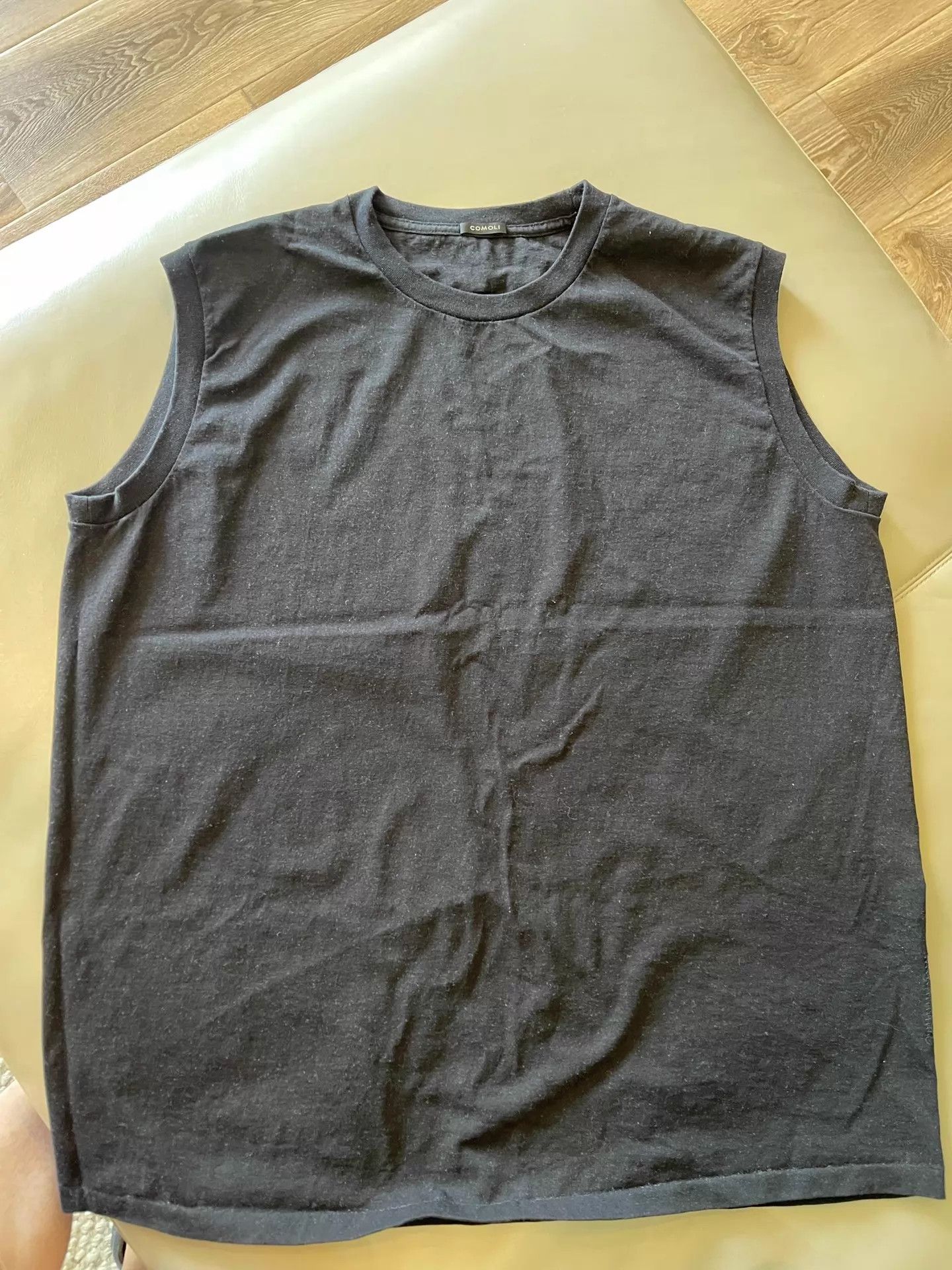 Comoli COMOLI Japanese Vintage Pleated Crew Neck Sleeveless Tank Size US XL / EU 56 / 4 - 2 Thumbnail