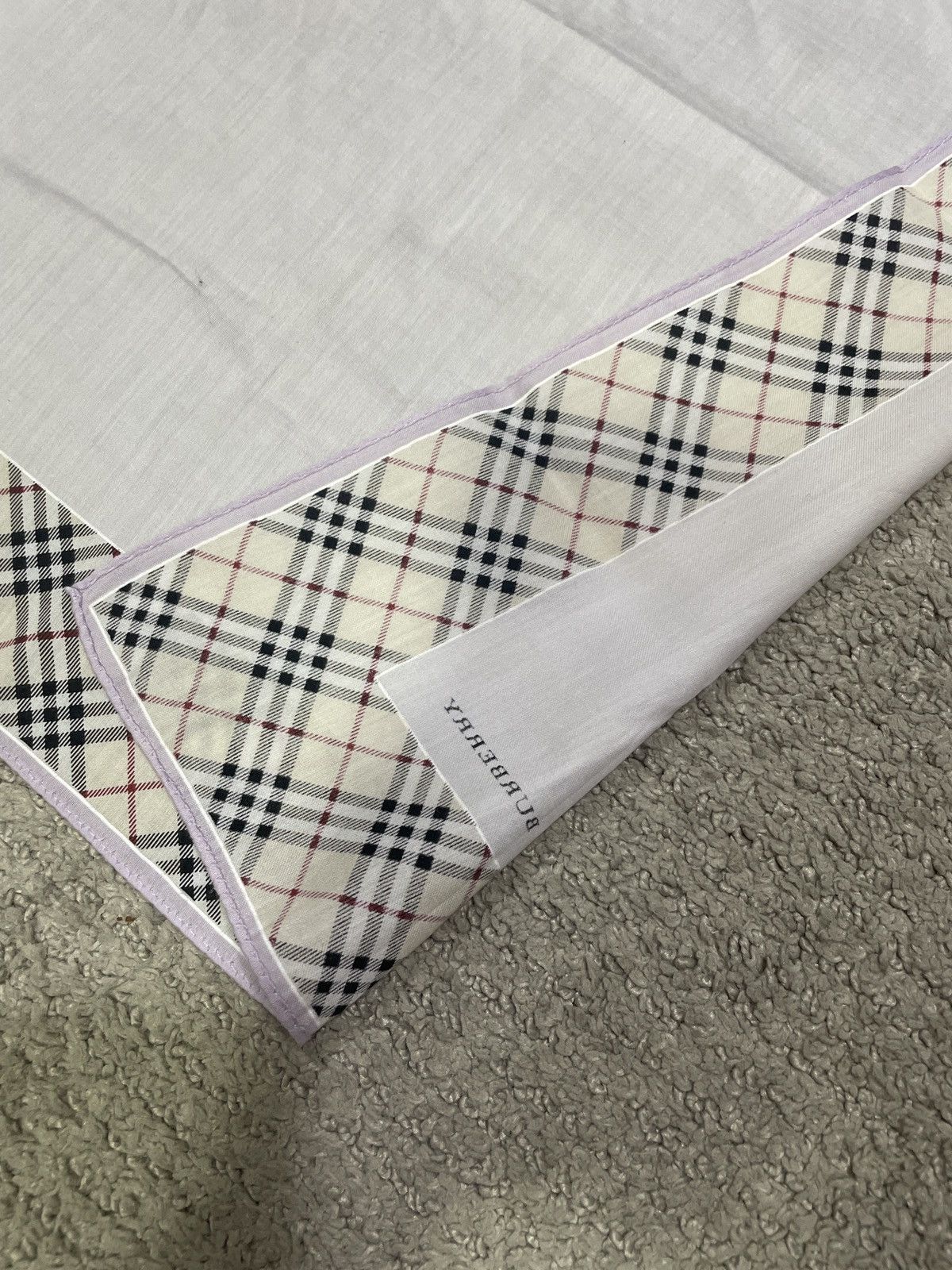 Burberry Burberry Handkerchief Size ONE SIZE - 3 Thumbnail
