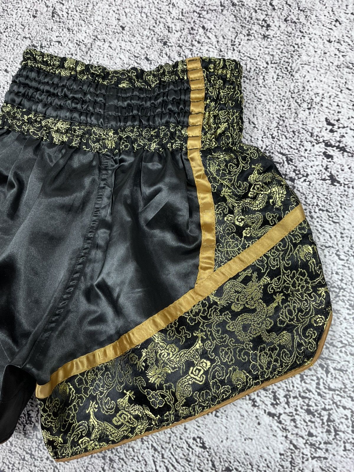 Japanese Brand VTG Muai Thai Kickboxing Fighter Shorts size M Size 28" / US 6 / IT 42 - 7 Thumbnail