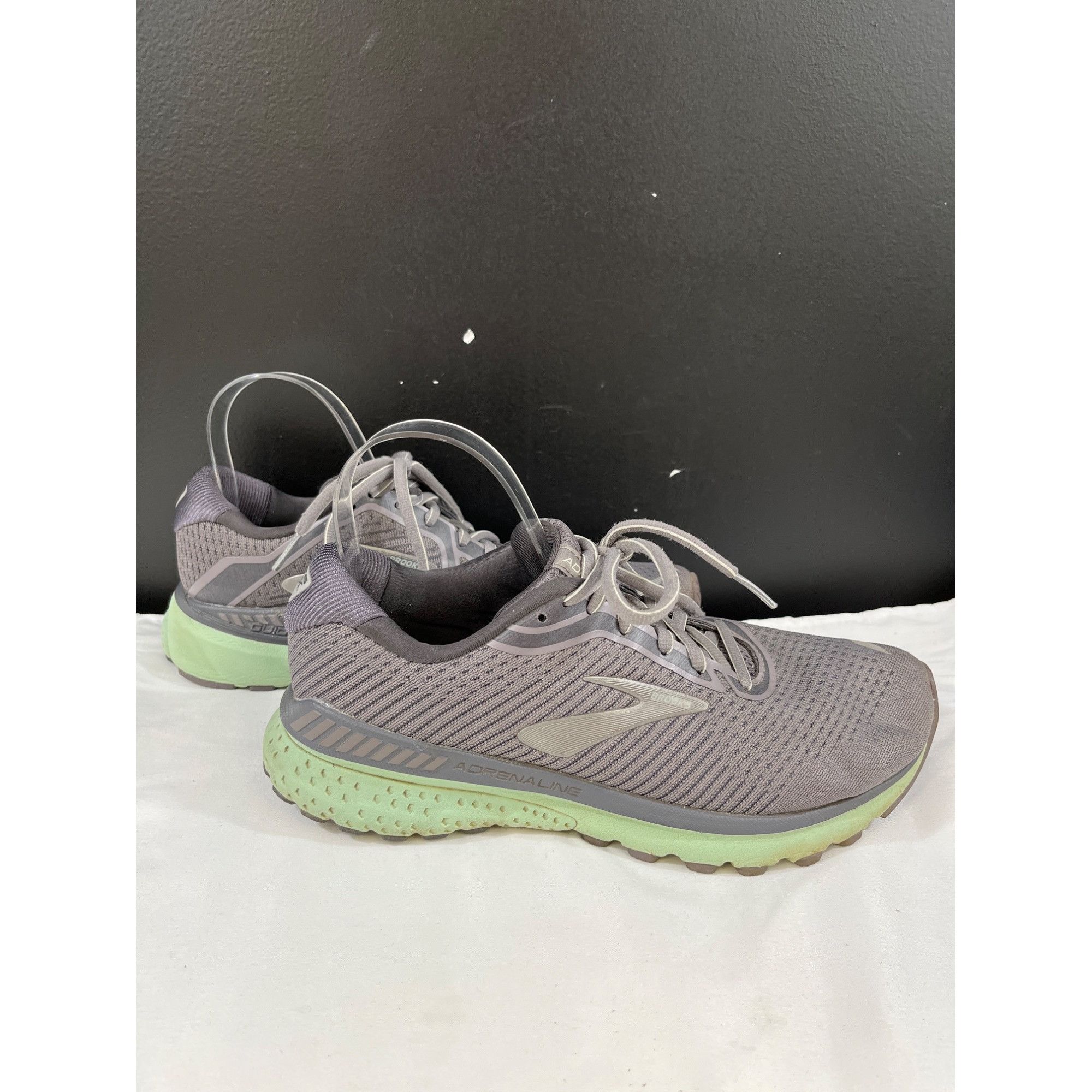 Brooks Brooks Adrenaline GTS 20 Women's Grey Running Sneakers Size Size US 8.5 / IT 38.5 - 1 Thumbnail