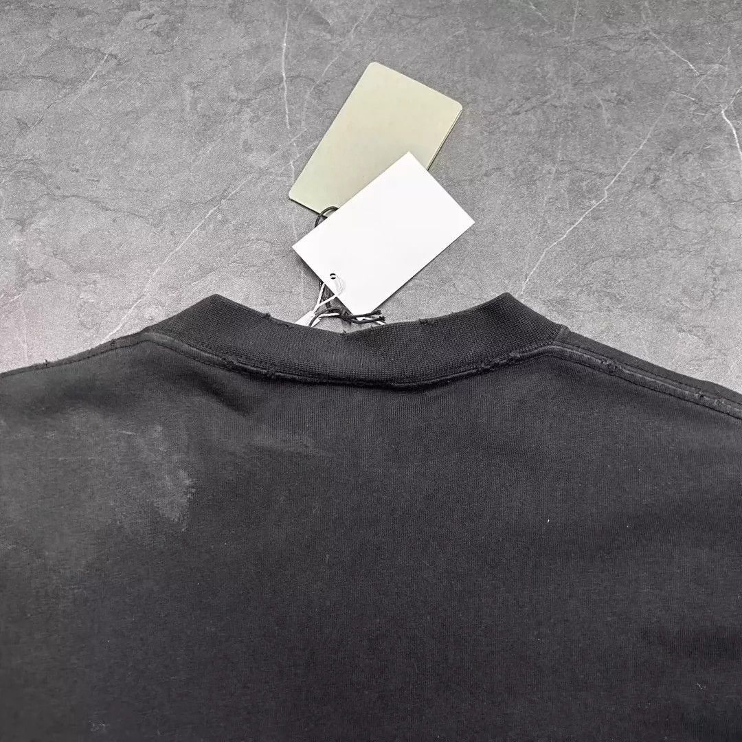 Balenciaga Balenciaga Balenciaga Manchester United short sleeved shir Size US M / EU 48-50 / 2 - 4 Thumbnail
