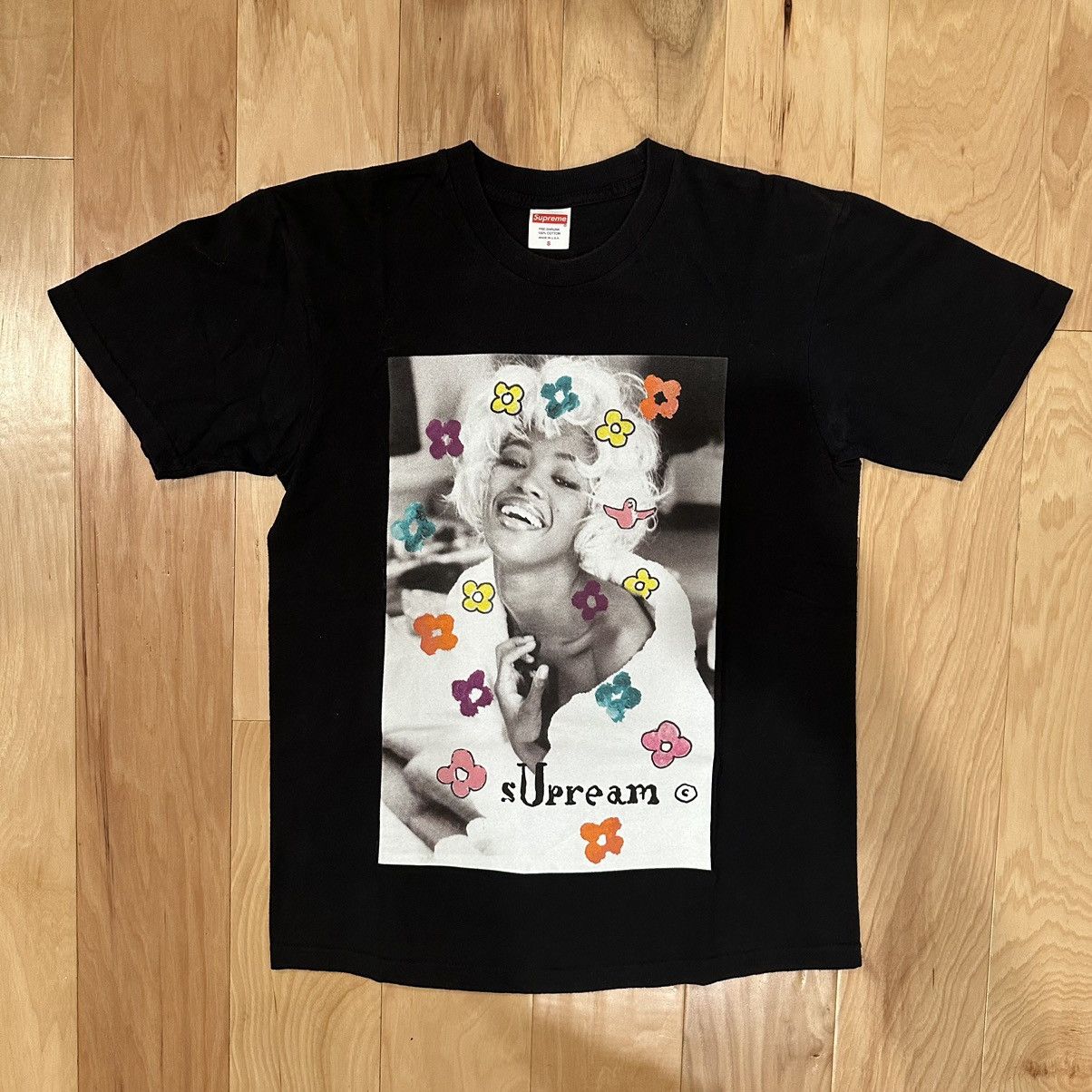 Supreme Supreme Naomi Campbell Tee Black Small SS20 | Grailed