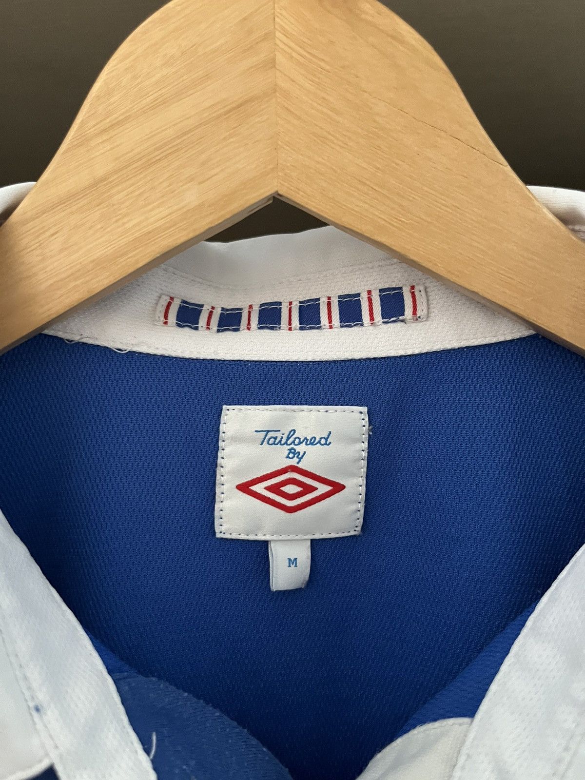 Umbro Vintage Umbro Glasgow Rangers 2010 2011 Home Jersey Tee Size US M / EU 48-50 / 2 - 5 Thumbnail