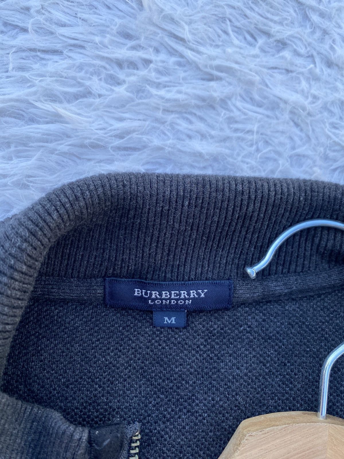 Burberry Rare Vintage Burberry London Zippered Front Pocket Sweater Size US S / EU 44-46 / 1 - 11 Thumbnail