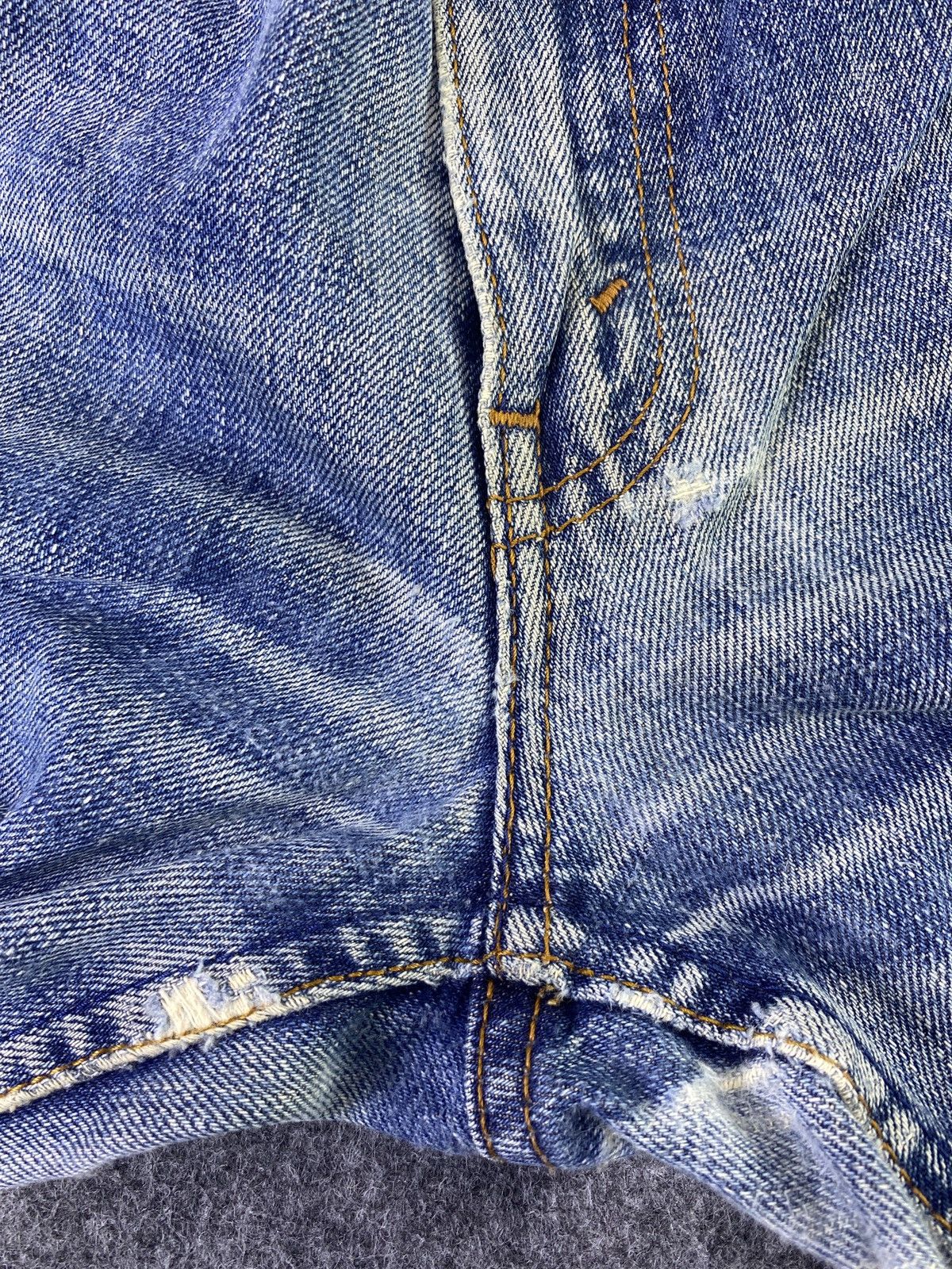 Jean × Levi's × Vintage Vintage Levis 502 Distresses Blue Wash Jeans - J881 Size US 32 / EU 48 - 13 Thumbnail