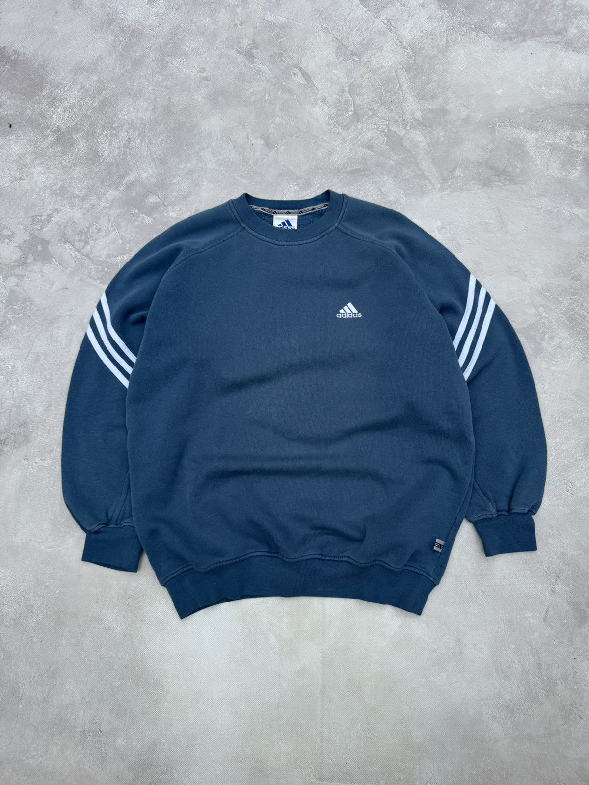 Adidas Vintage 00s Adidas Baggy Crewneck Sweatshirt Size US XL / EU 56 / 4 - 1 Thumbnail