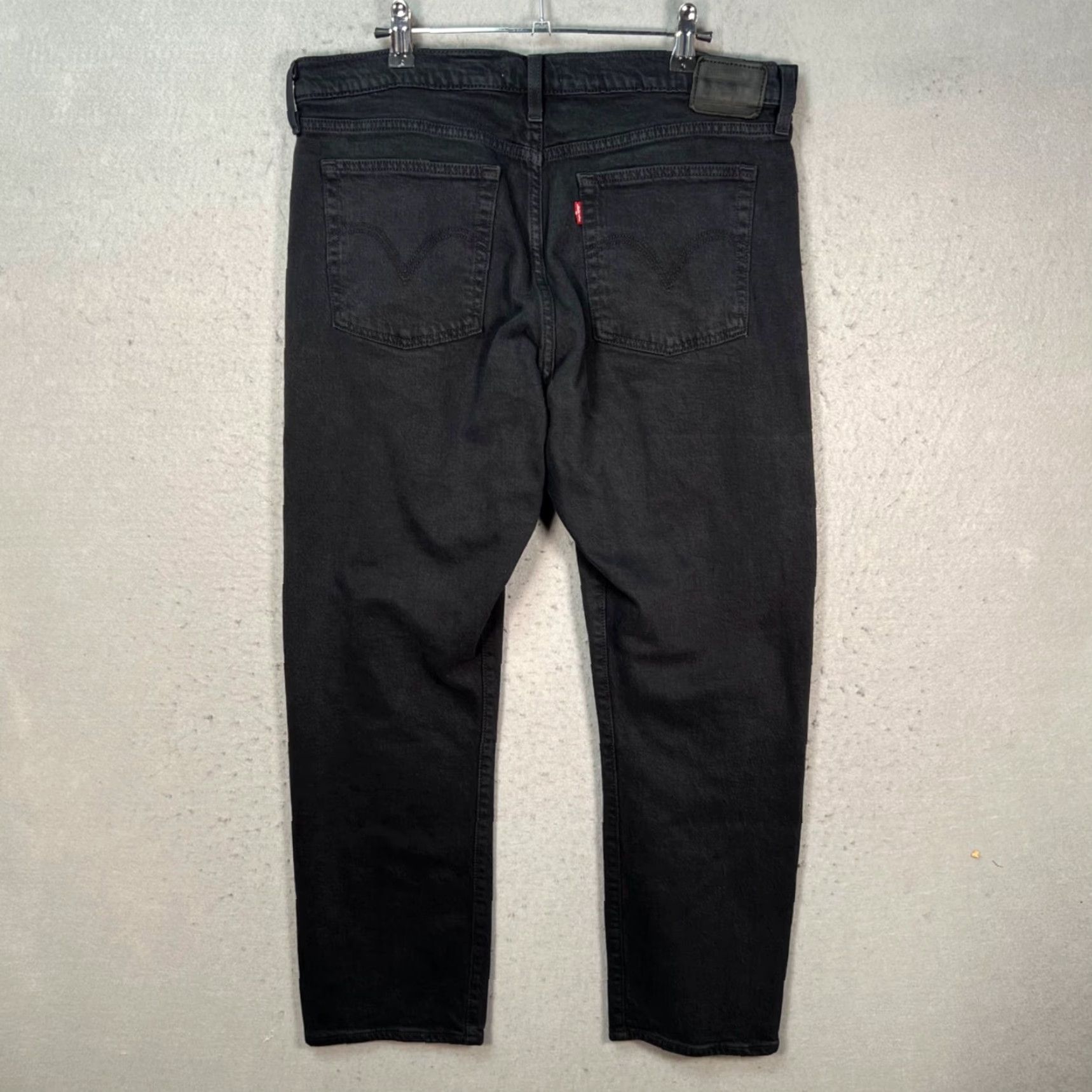 Levi's Levi's Wedgie Fit Jeans 5-Pocket Denim Black Regular Levi's Women's 32x27 Jeans (High Rise) - 27 Inseam XS? Size 24" / US 00 / IT 34 - 2 Thumbnail