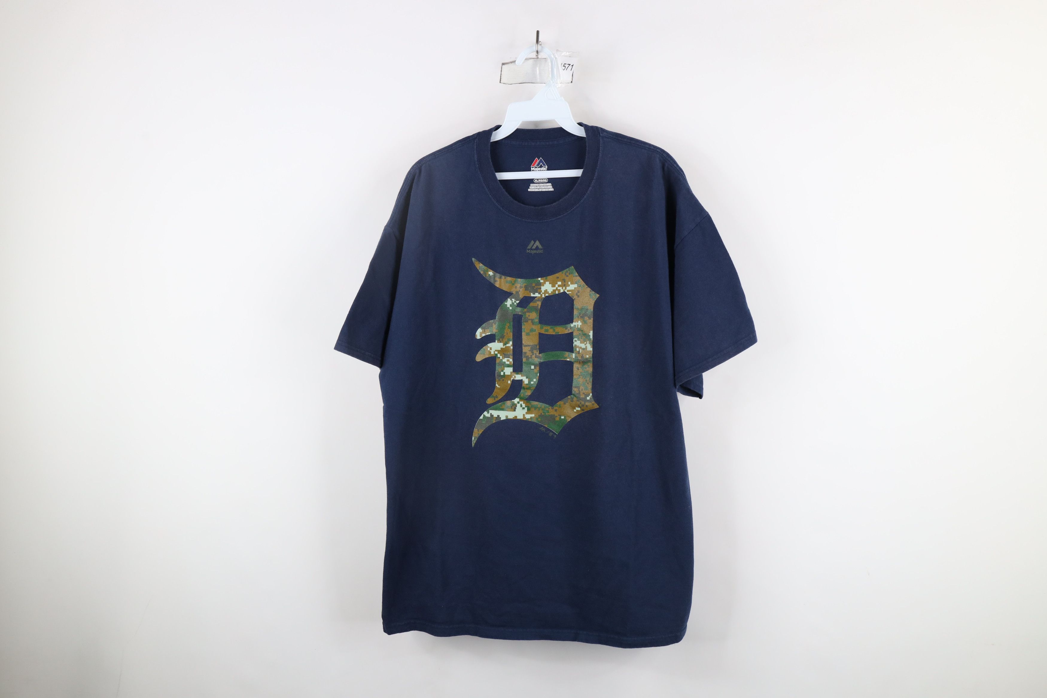 Majestic × Vintage Vintage Majestic Camouflage English D Detroit Tigers T-Shirt Size US XL / EU 56 / 4 - 1 Thumbnail