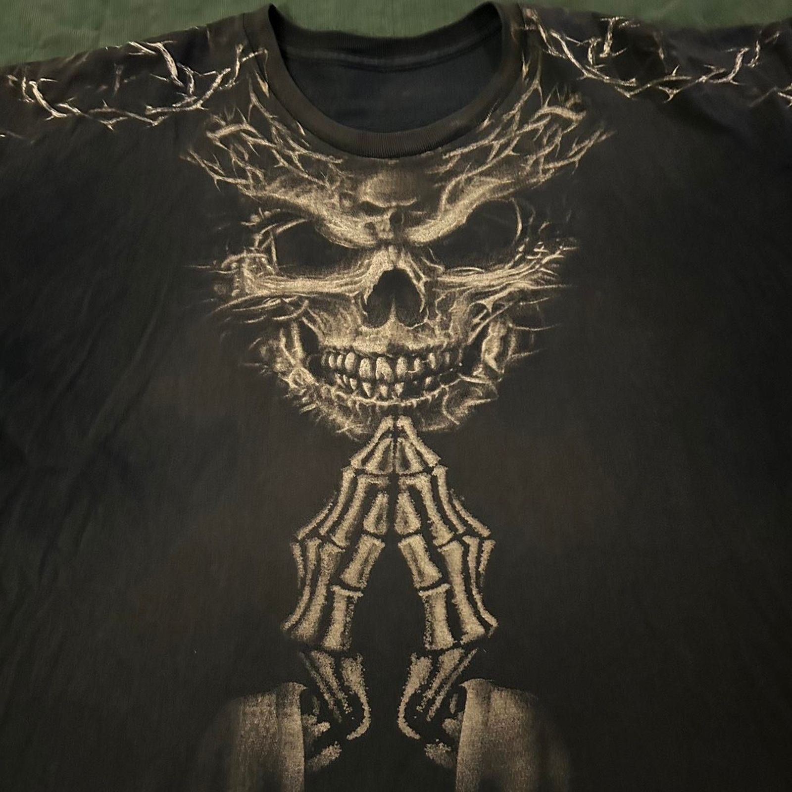 Other Y2k skull demon graphic tee Size US XXL / EU 58 / 5 - 2 Thumbnail