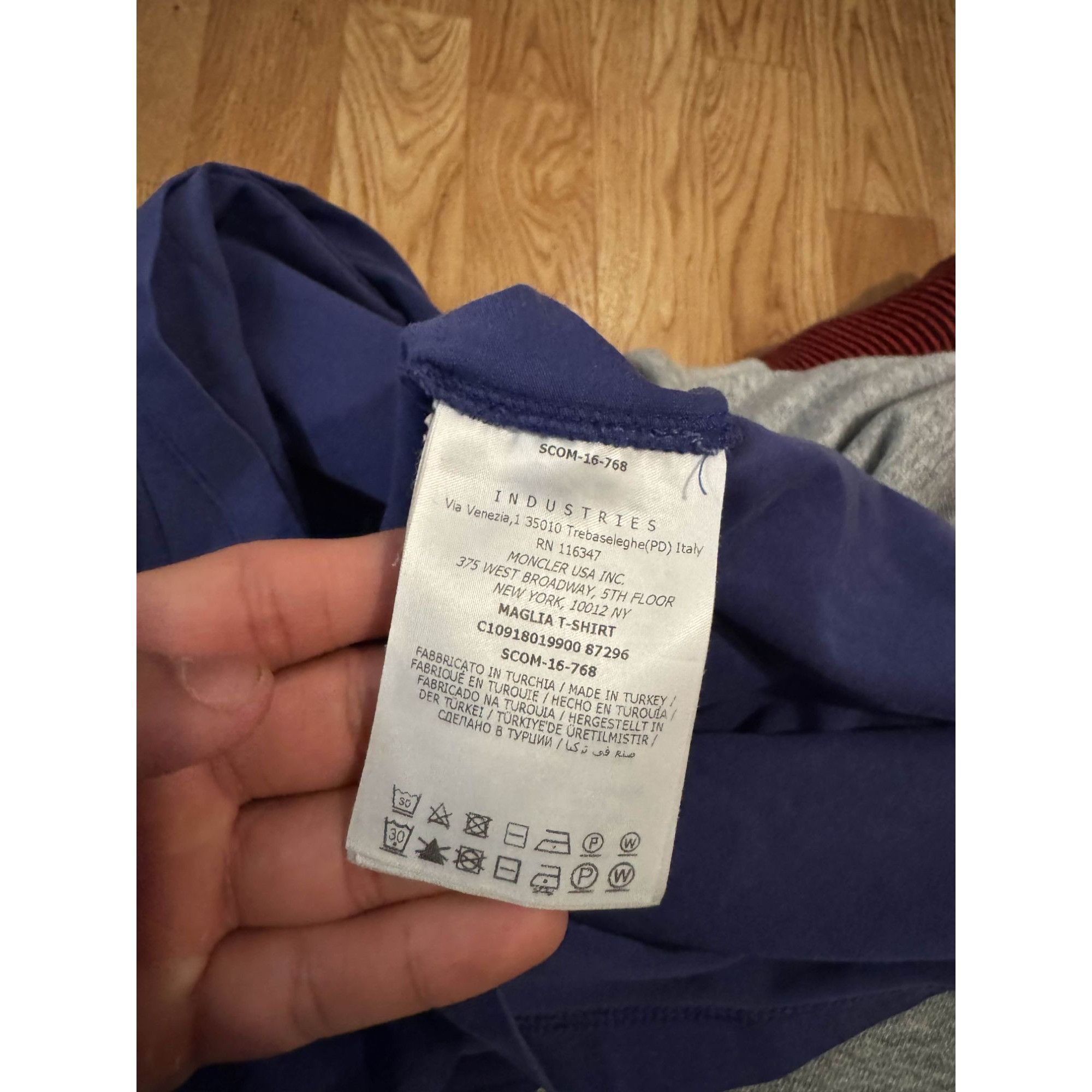 Moncler Moncler Logo T-Shirt Size US M / EU 48-50 / 2 - 6 Thumbnail