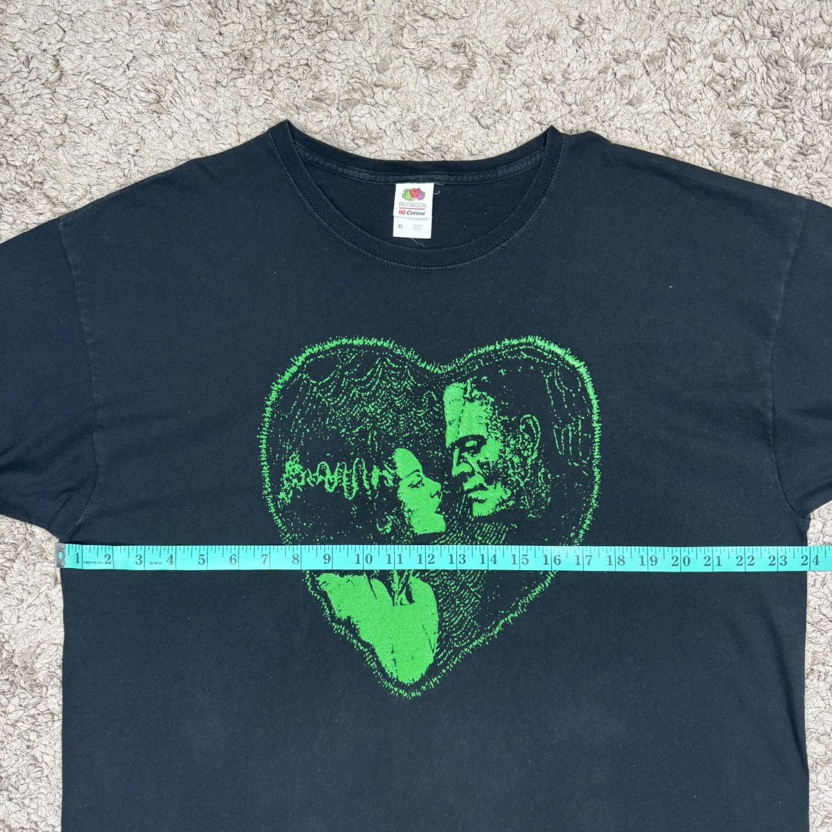 Vintage Vintage Frankenstein "We Belong Dead" Heart Graphic T-shirt Size US XL / EU 56 / 4 - 10 Thumbnail