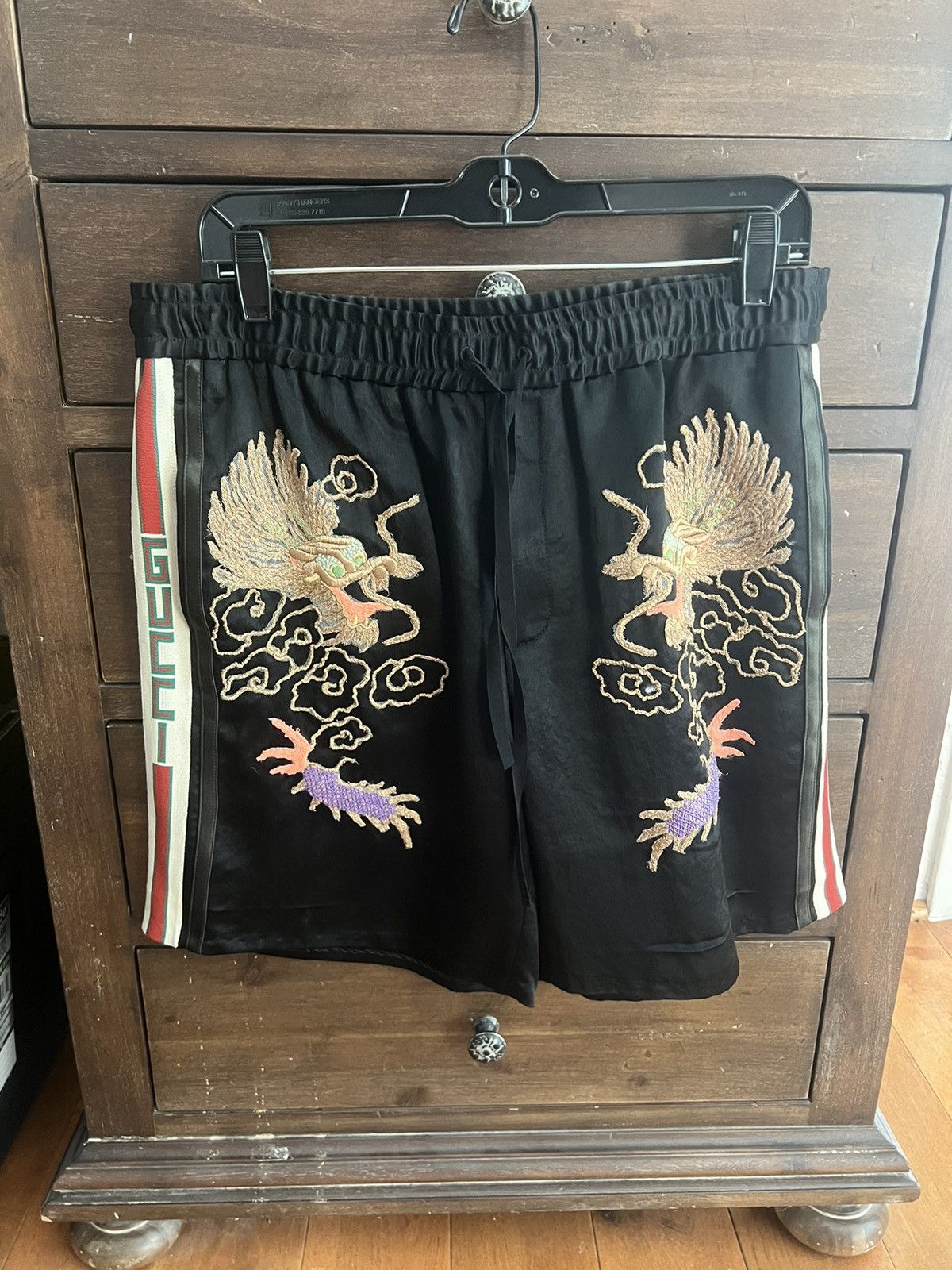 Gucci Gucci Dragon Embroidered Shorts Size US 34 / EU 50 - 1 Thumbnail