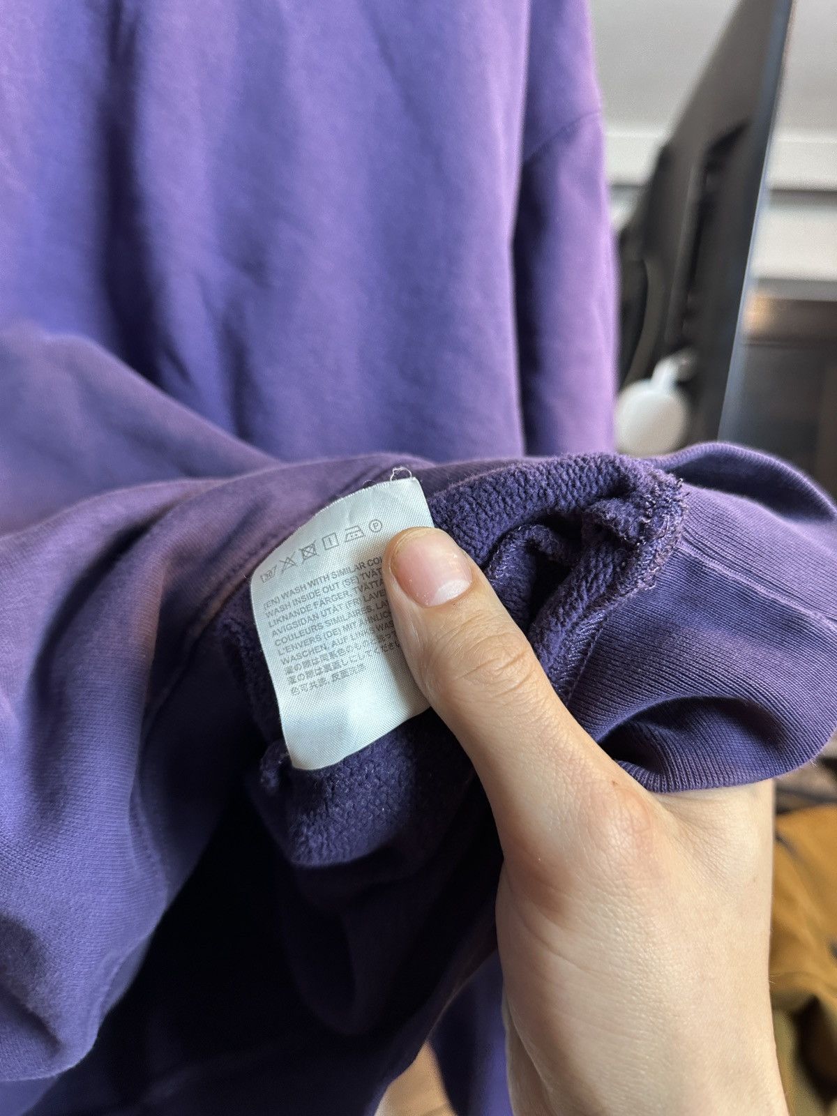 Acne Studios Acne Studios Flogho Crewneck Size US L / EU 52-54 / 3 - 5 Thumbnail