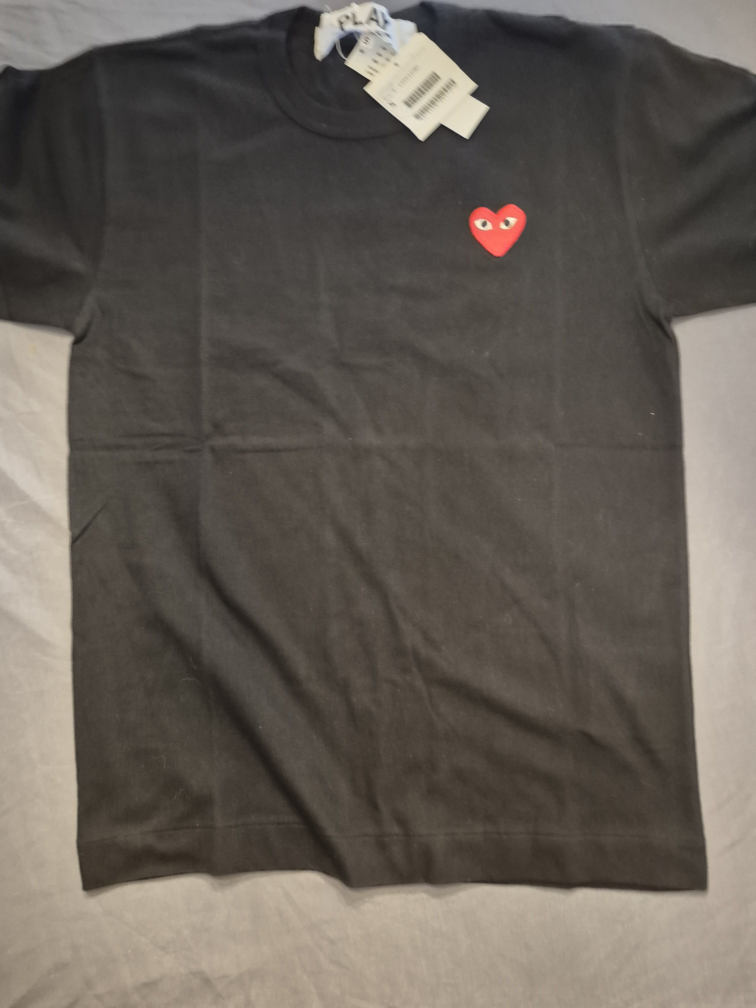 Comme des Garcons CDG Comme Des Garcons Play Tee Shirt Small | Grailed
