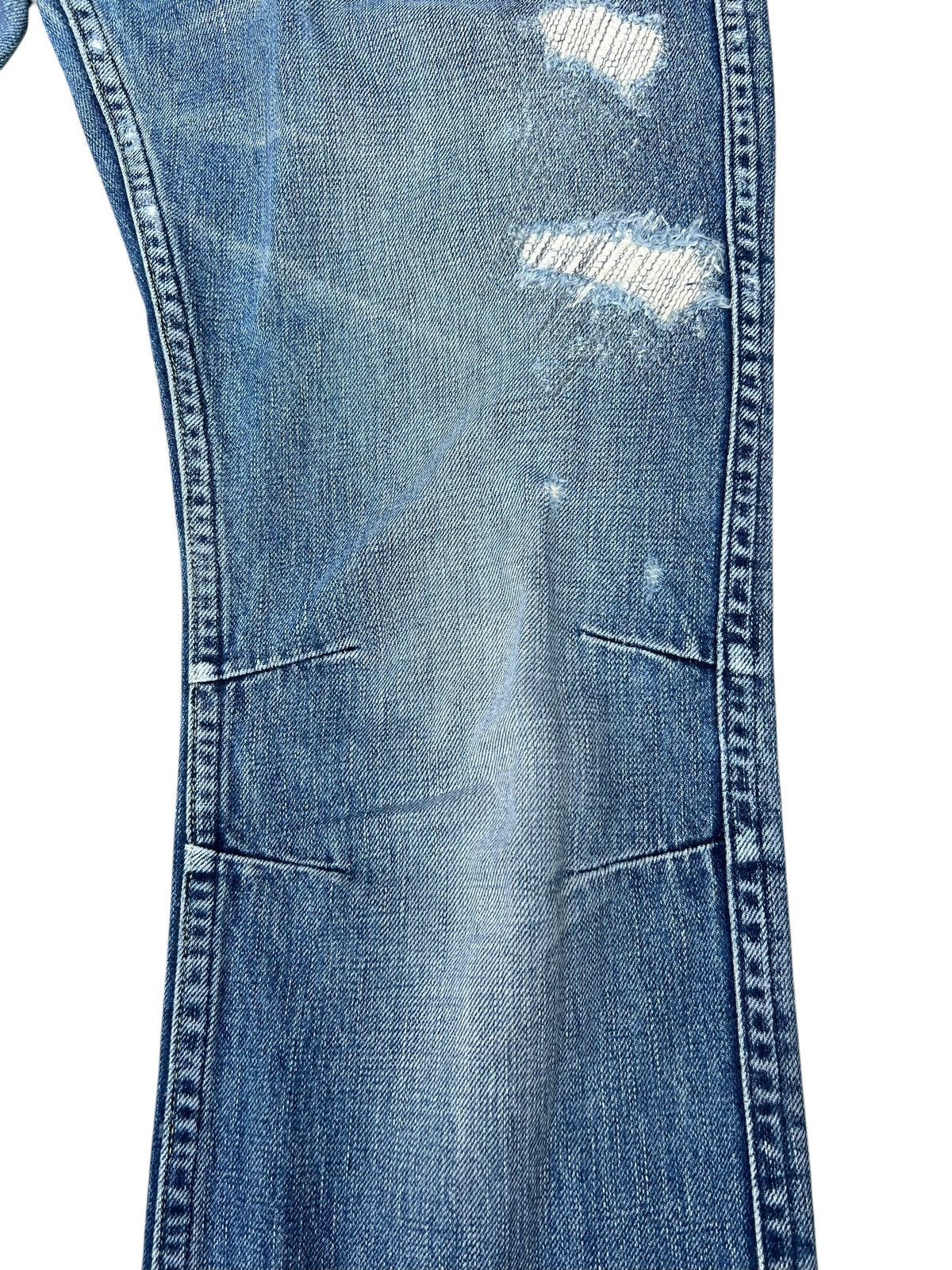 Japanese Brand Vintage Roarguns Japan Distressed Denim Flare Jeans Size US 31 - 10 Thumbnail