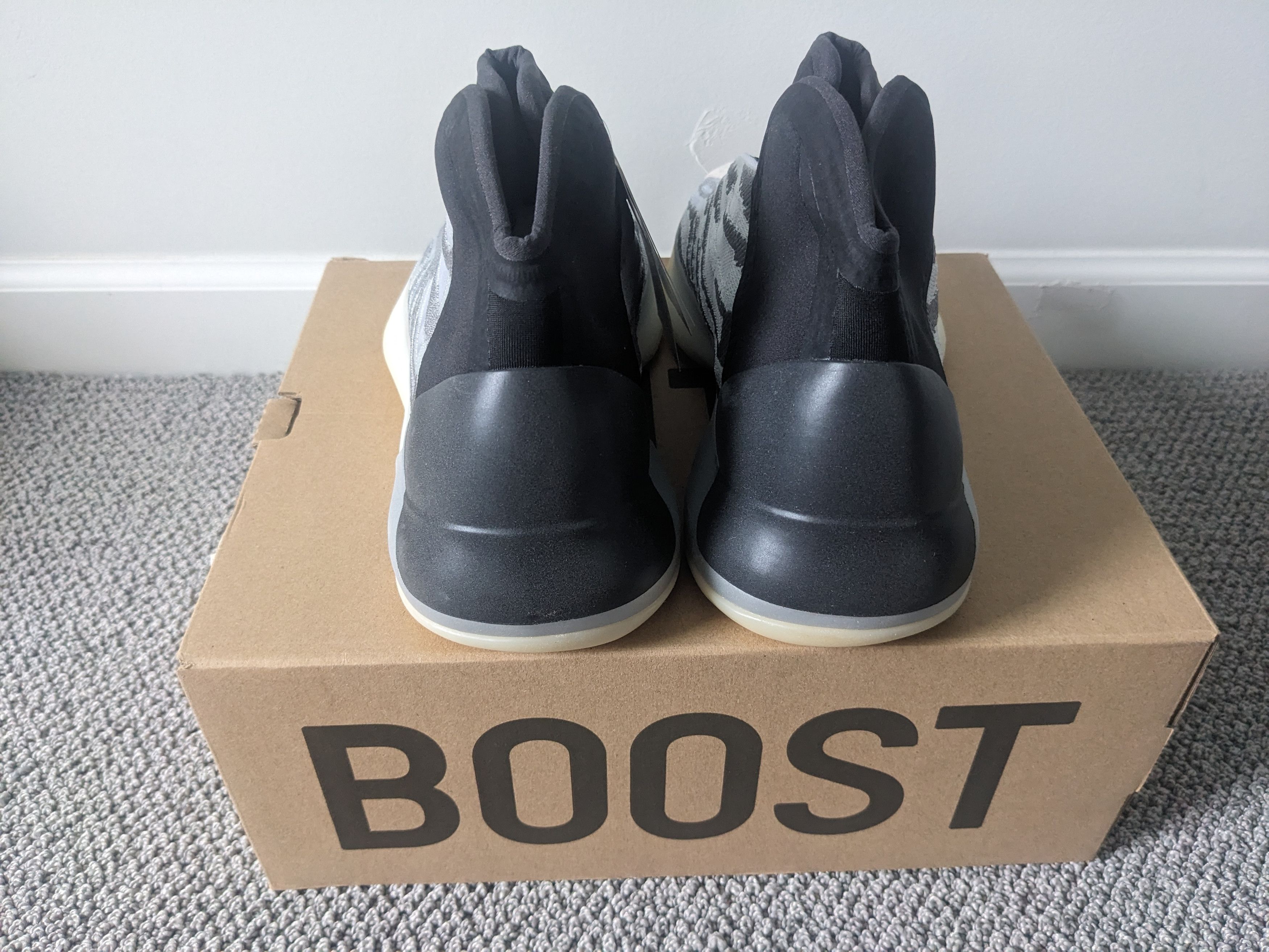 Adidas Yeezy QNTM BOOST LIFESTYLE MODEL Size US 5.5 / EU 38 - 6 Thumbnail