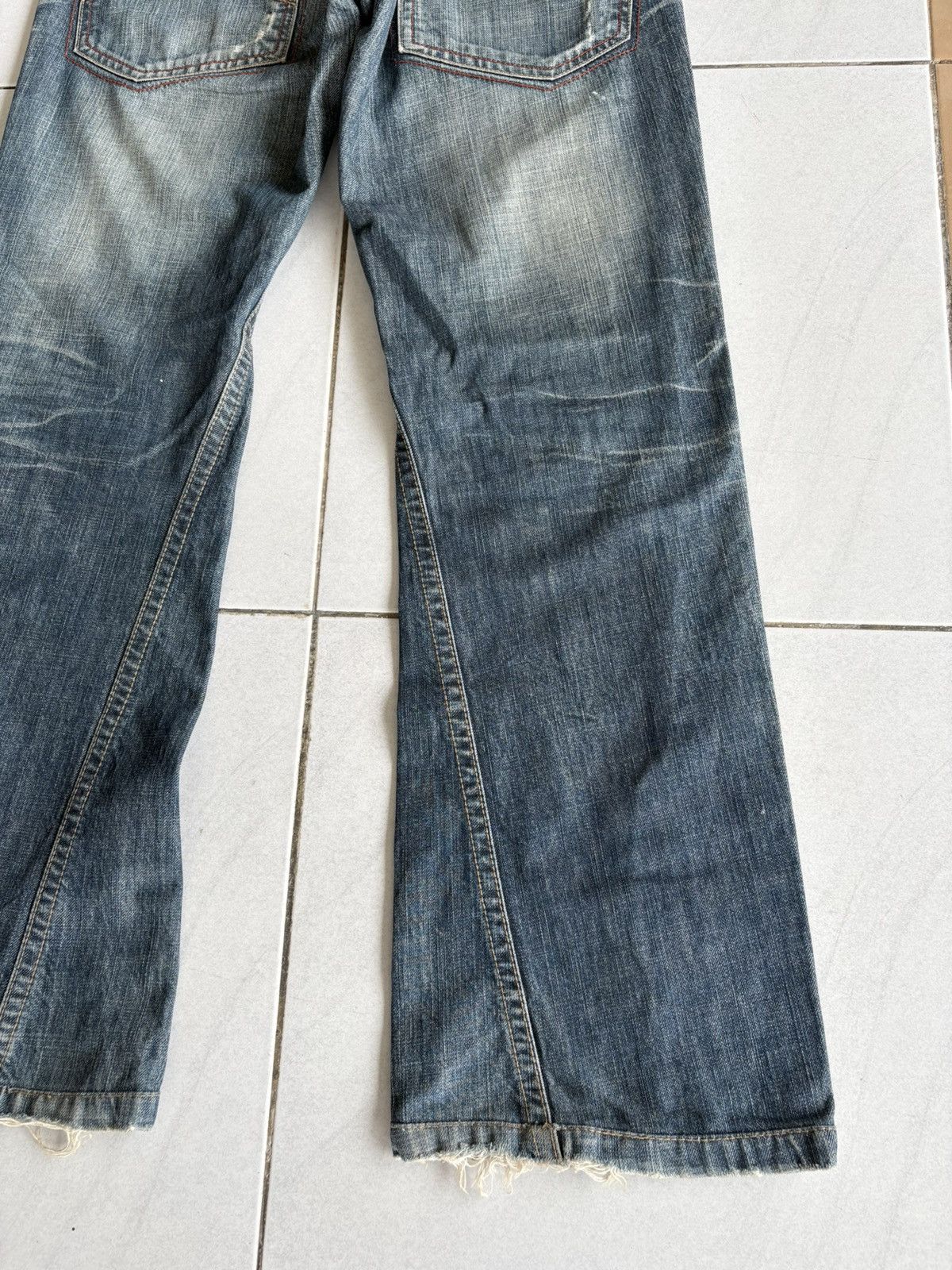 Vintage Korean Iloi Streetwear Low Flared Jeans Distressed Denim Size US 31 - 14 Thumbnail
