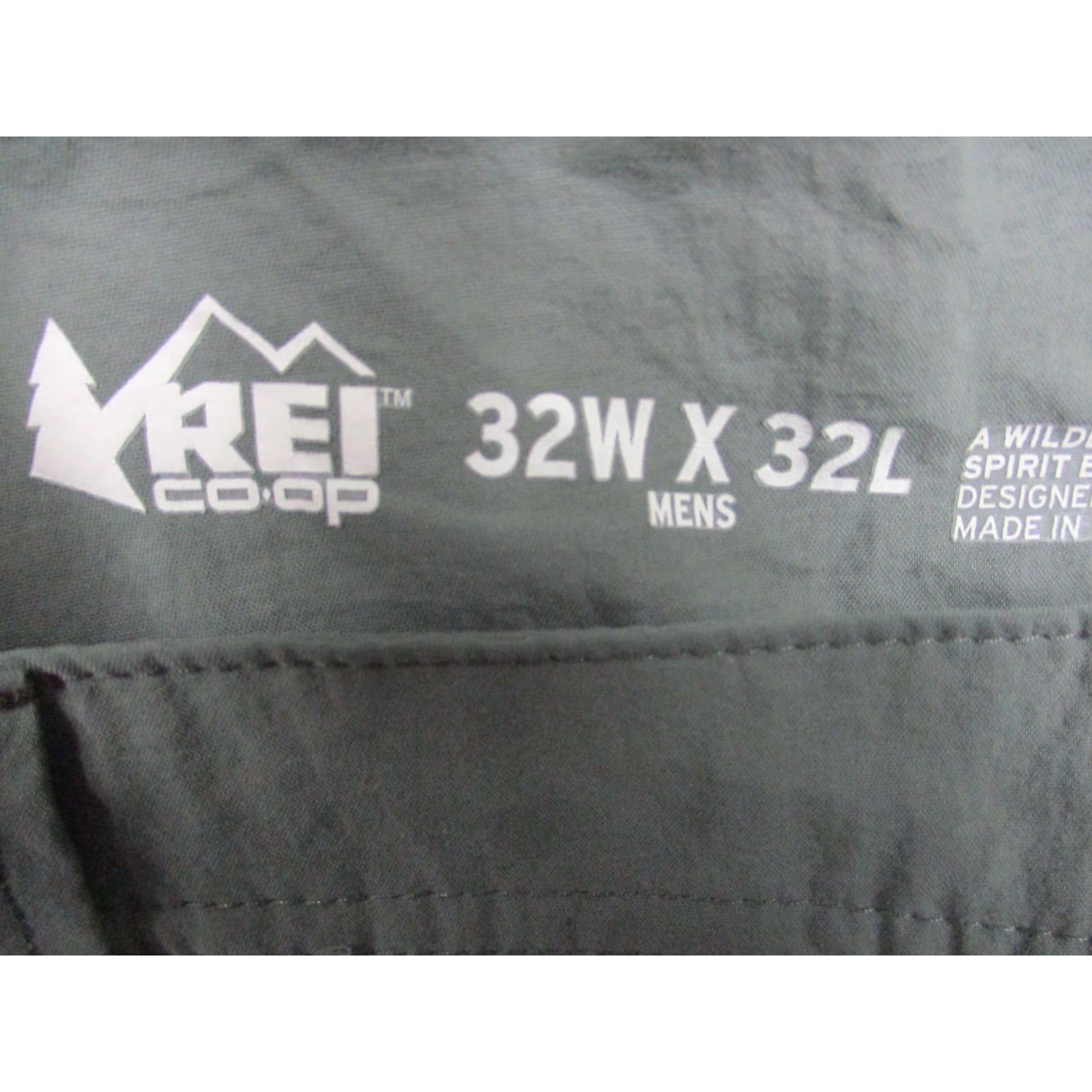 Vintage REI COOP Hiking Pants 30x31 Green Outdoor Cargo Nylon Mens Pants Regular Green Nylon Cargo 30x31 90s? Size US 30 / EU 46 - 4 Thumbnail