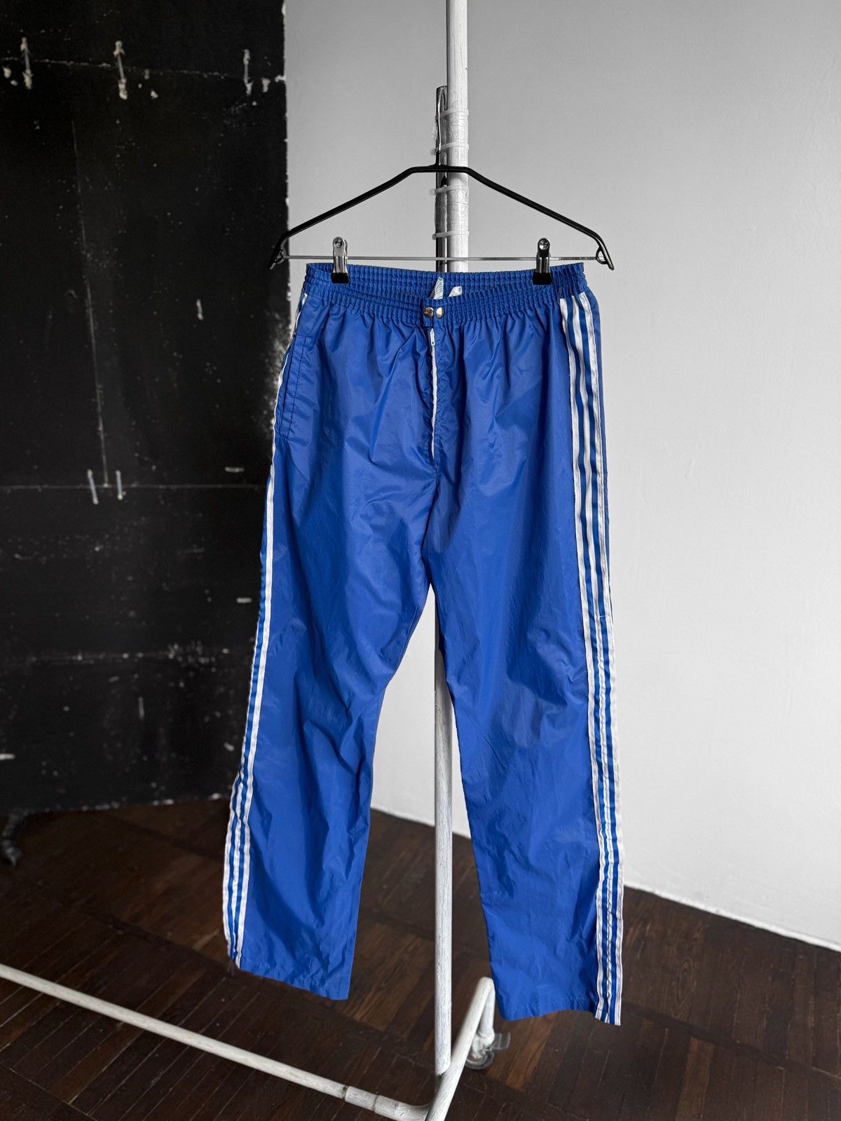 Adidas × Vintage Adidas Mens Vintage 80s 90s Nylon Stylish Pants 3-Stripes Size US 36 / EU 52 - 1 Thumbnail